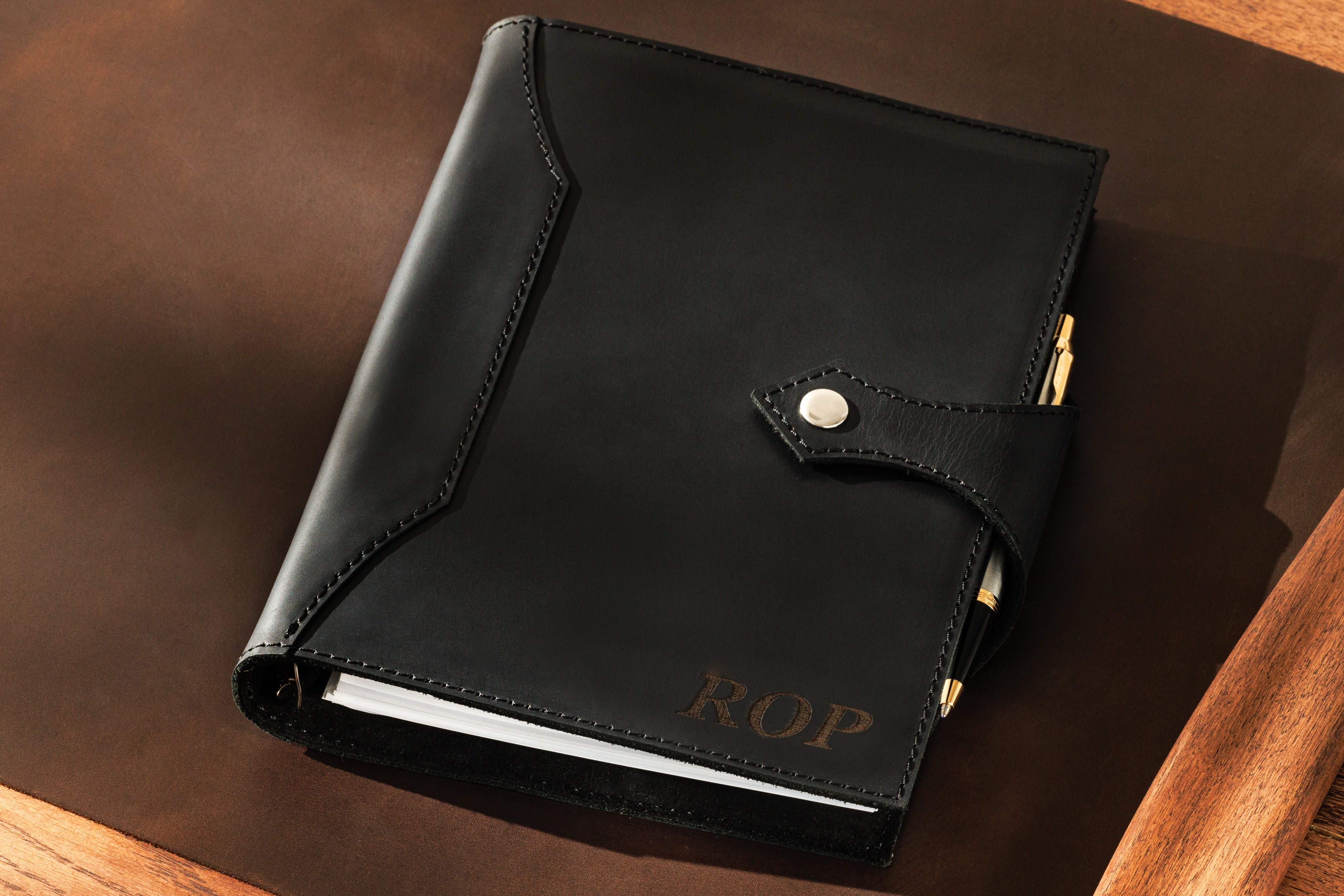 Mureli Signature Black Planner – Classic Power in Every Detail