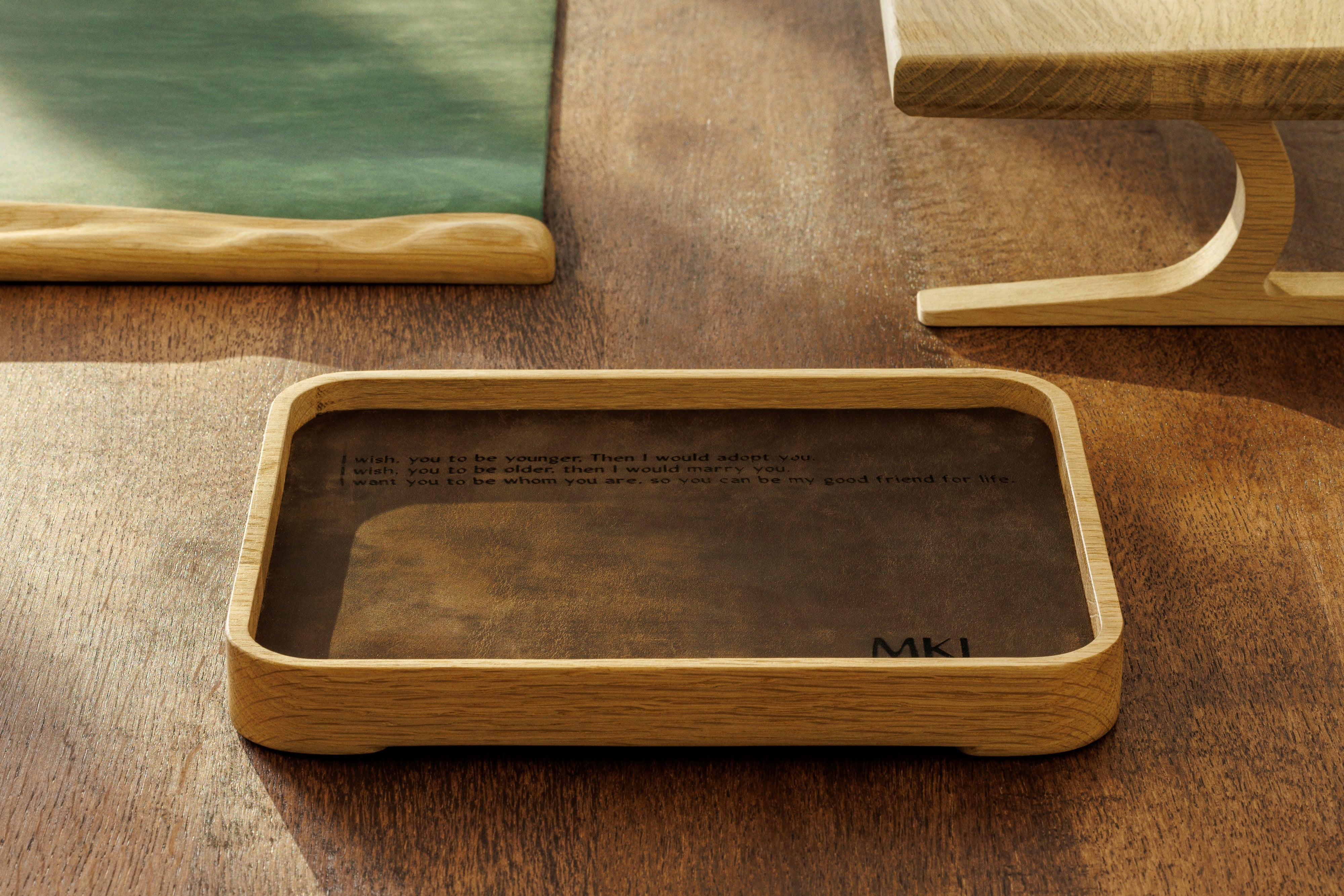 Premium materials close-up: crazy horse leather + oak