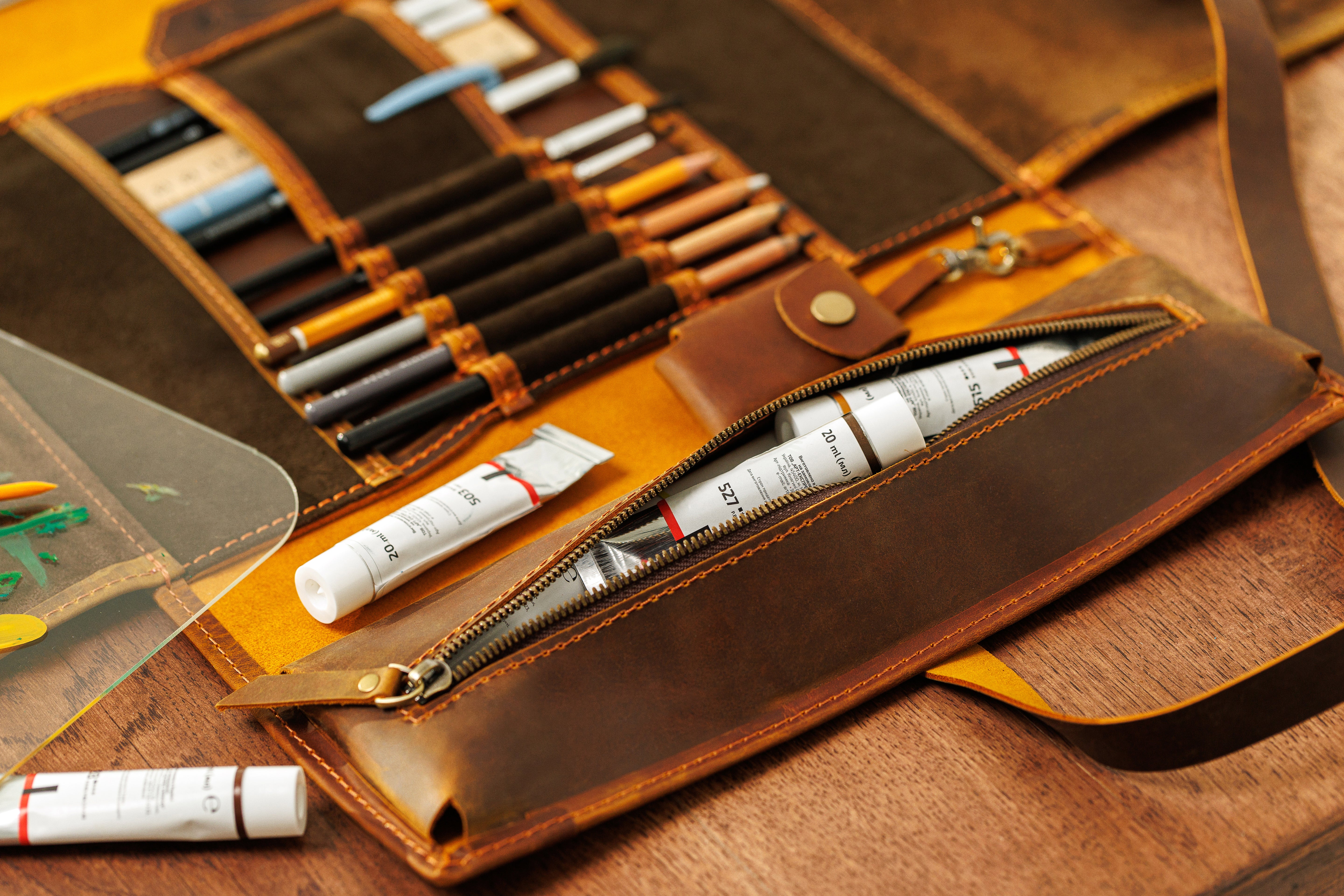 Whiskey brown luxury leather sketchbook organizer