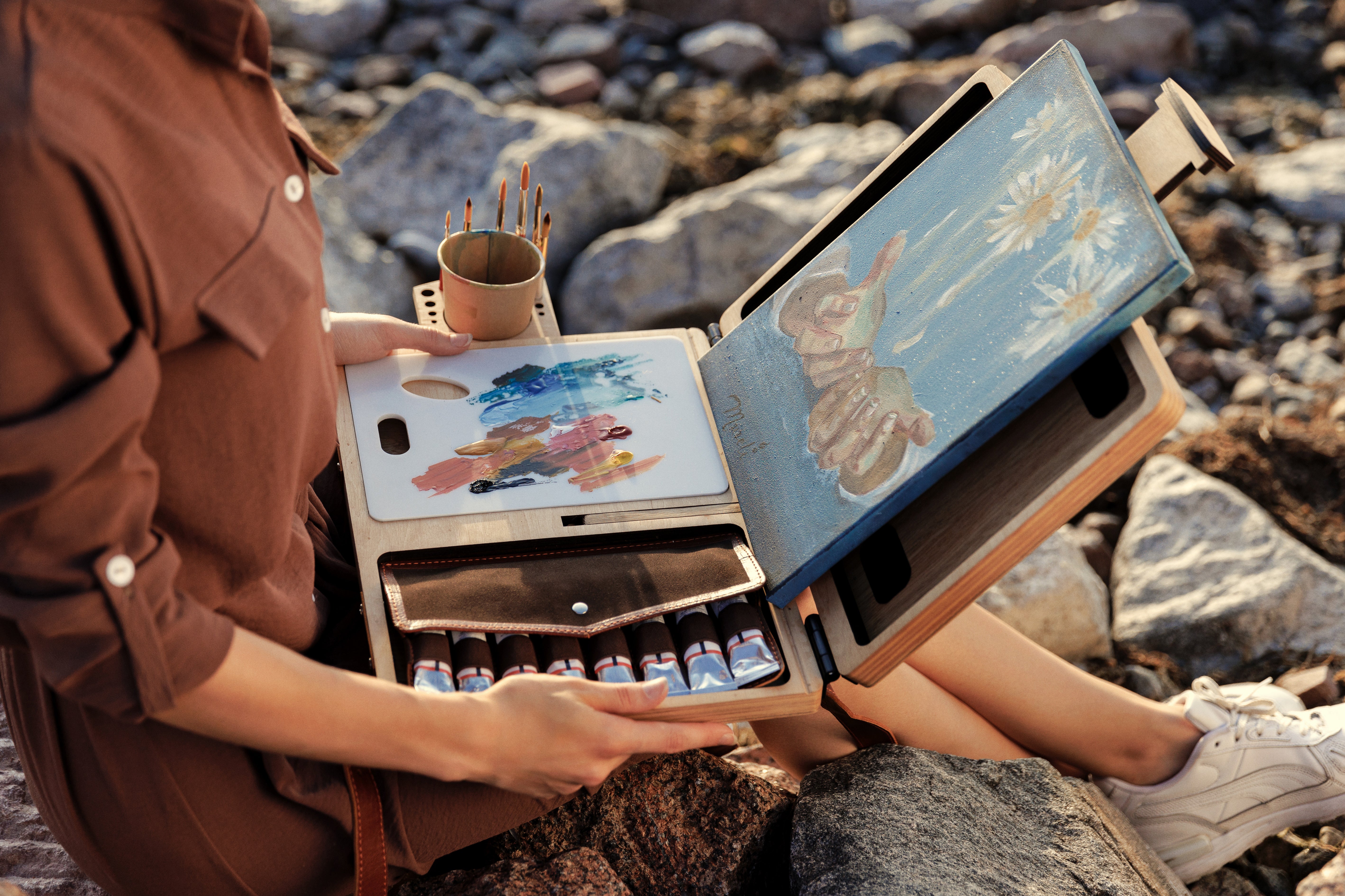 Plein air painting kit for professional artists