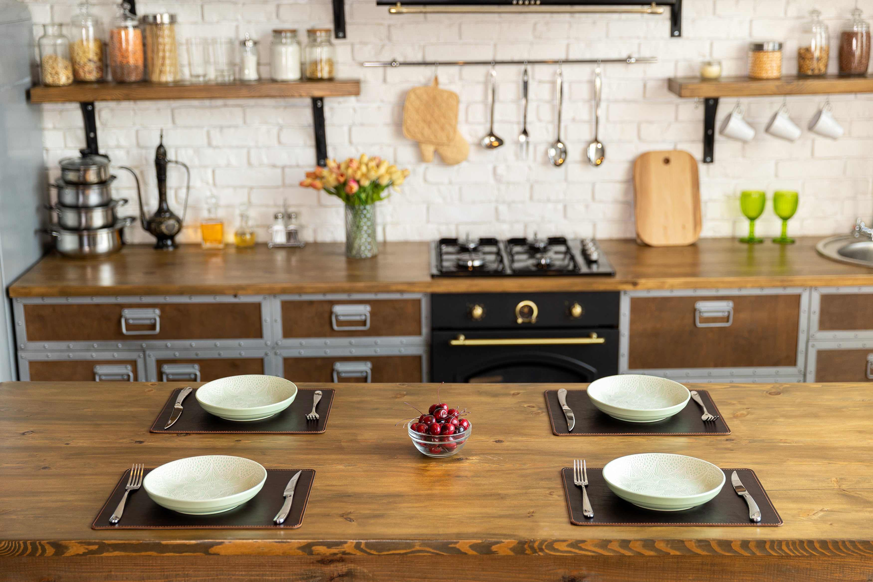 Dark Brown Leather Placemats Set 25×35 cm – Personalized Dining Elegance