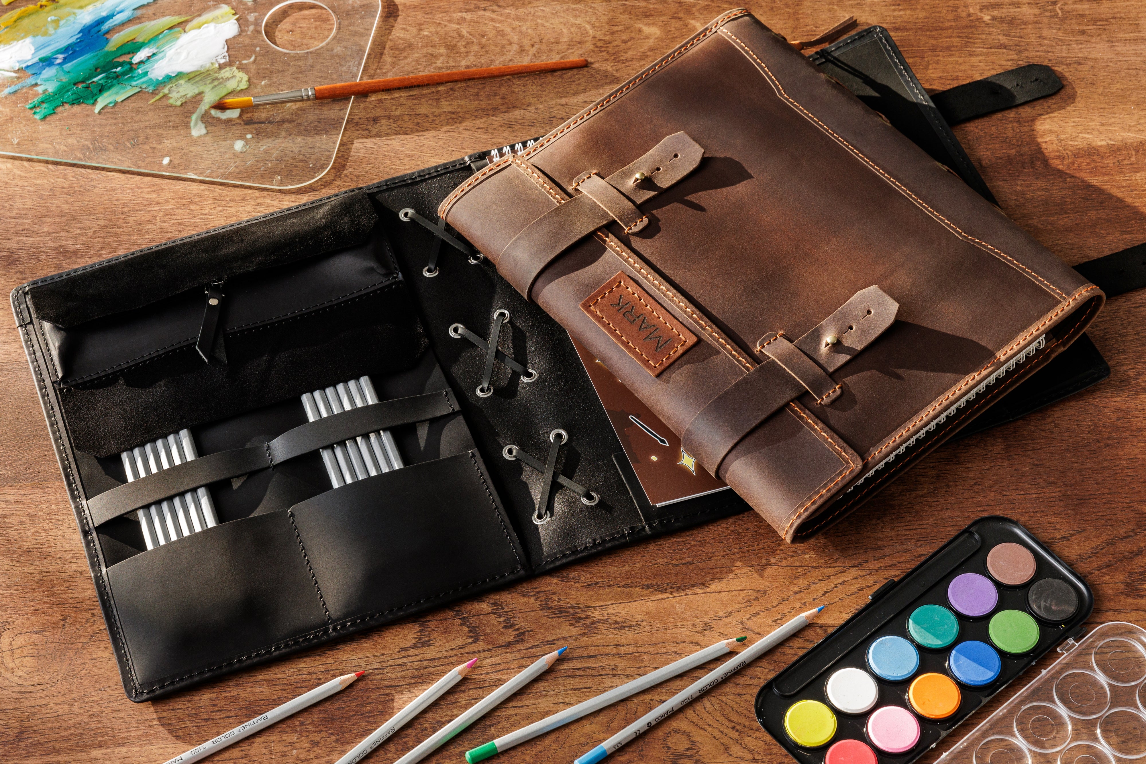Personalized Classic Brown Leather Sketchbook Organizer | La Vita