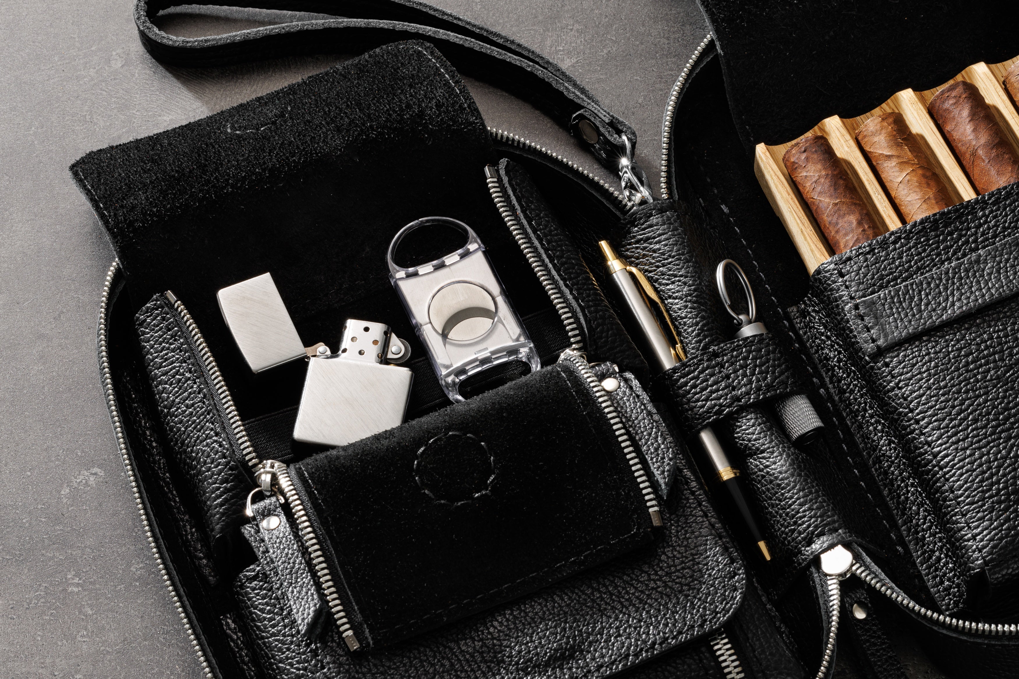 Black Cigar Travel Pouch