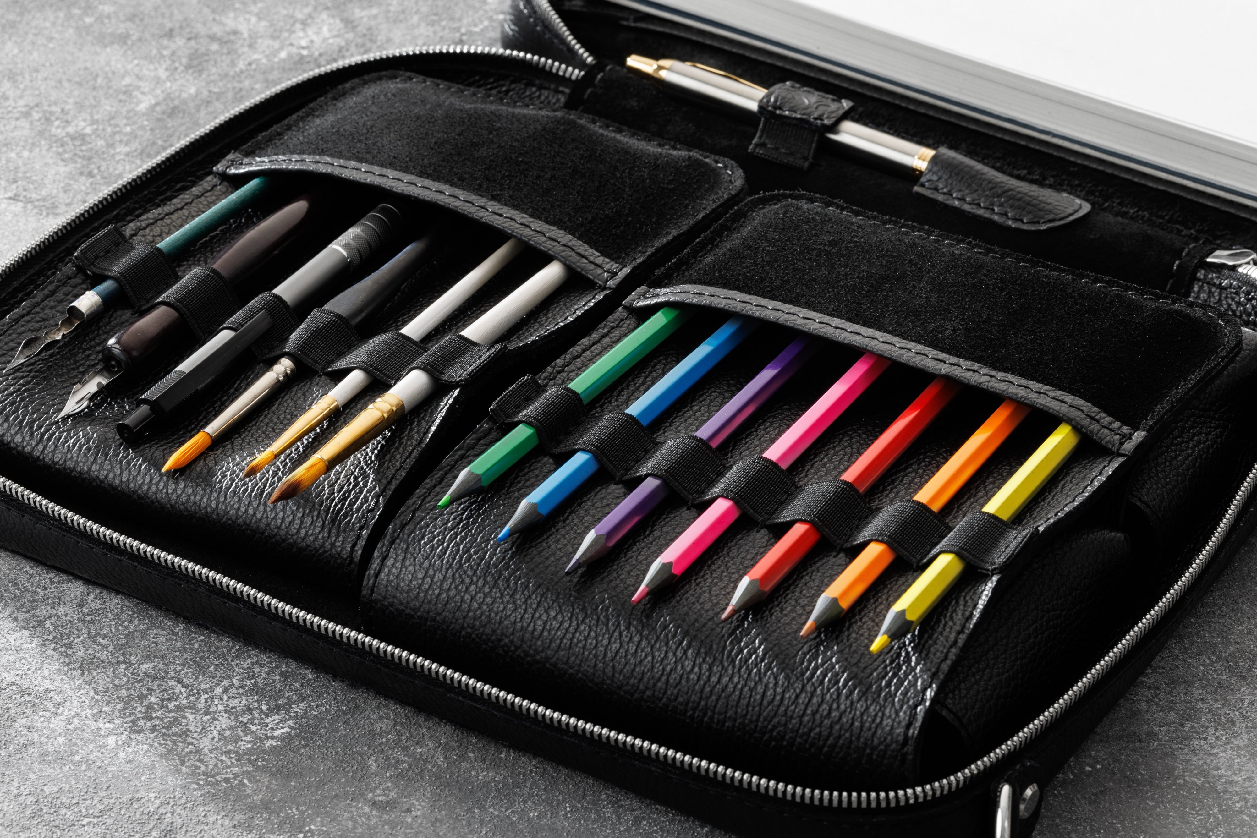 Sketchbook Holder for A4 and 8.5x11" Notebooks