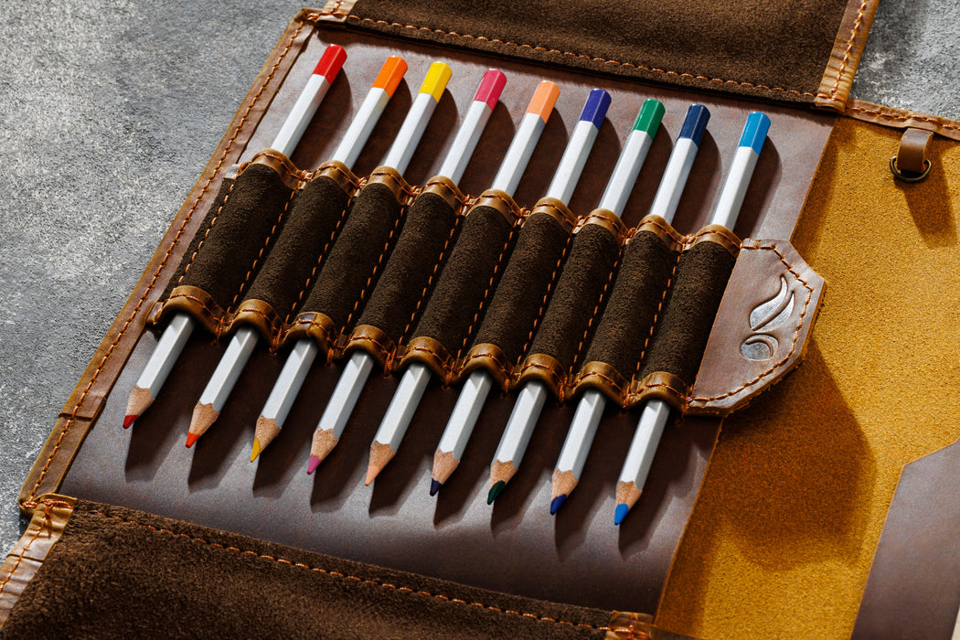 Sketchbook and Supplies Holder for Artists