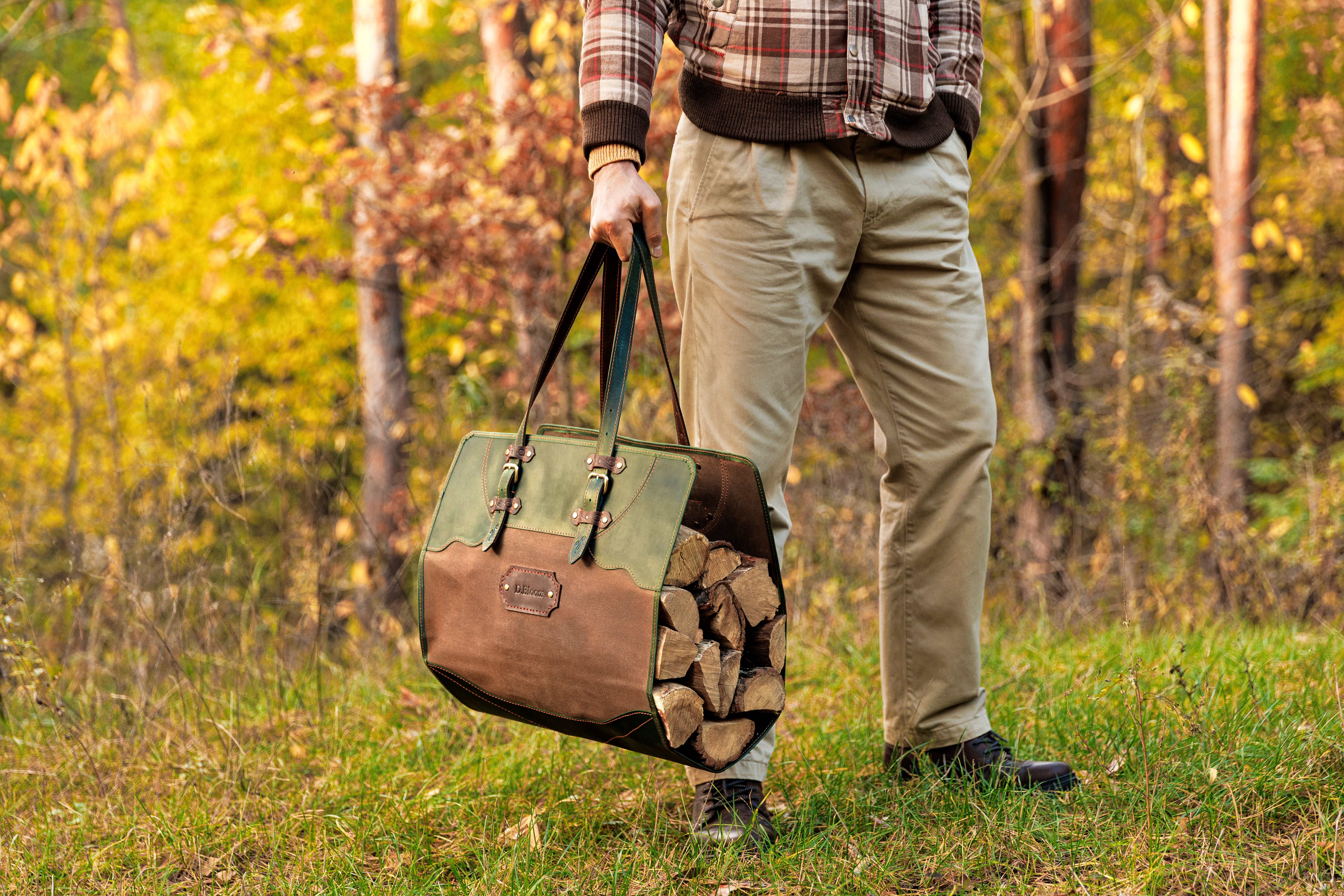 Leather Firewood Carrier Tote – Rustic Log Bag with Bear Design & Personalized Tag for Fireplace, Camping & Outdoor Use