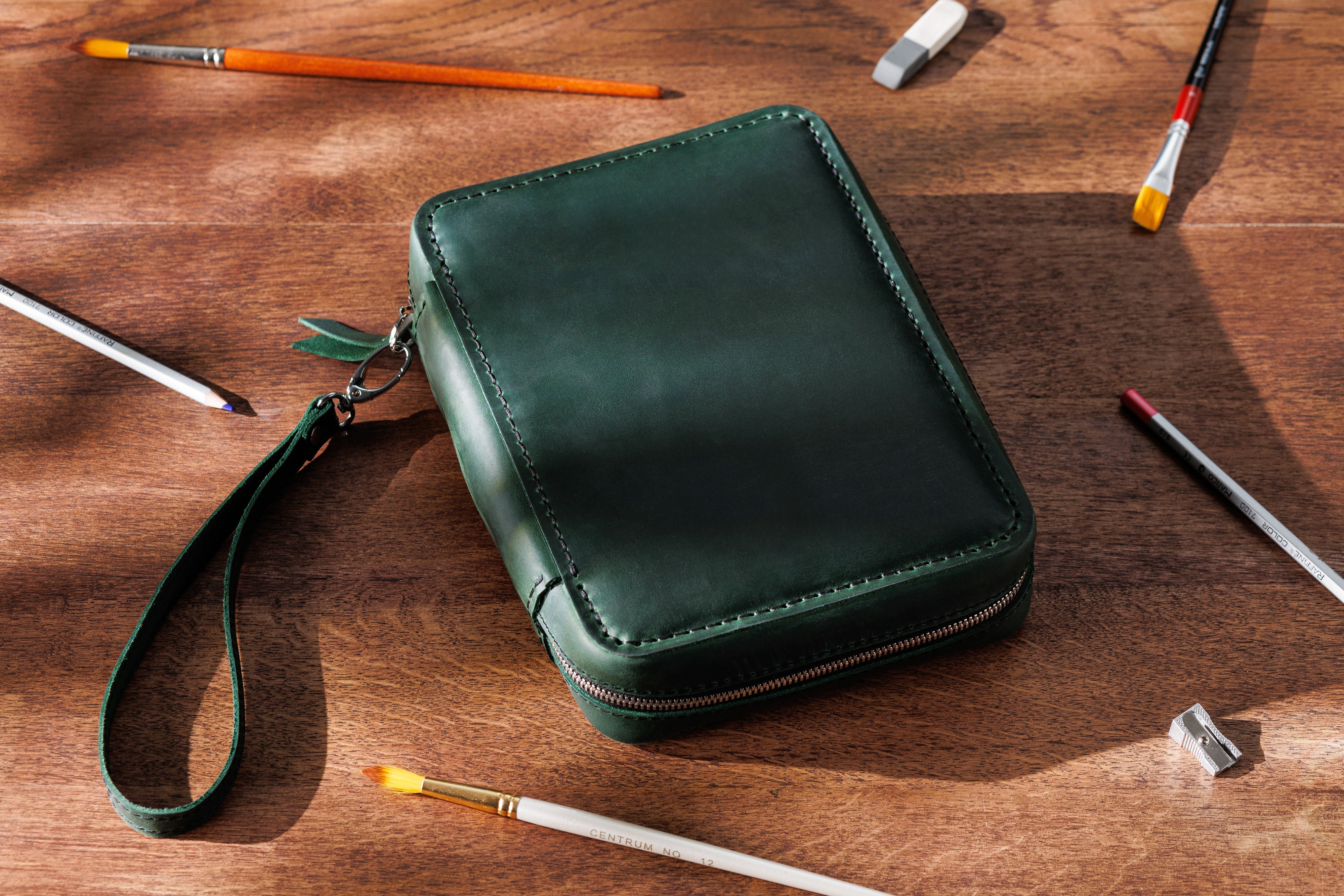 Leather Artist Bag in Green | Travel Sketchbook Organizer with Colored Pencils | Gift for Creative People