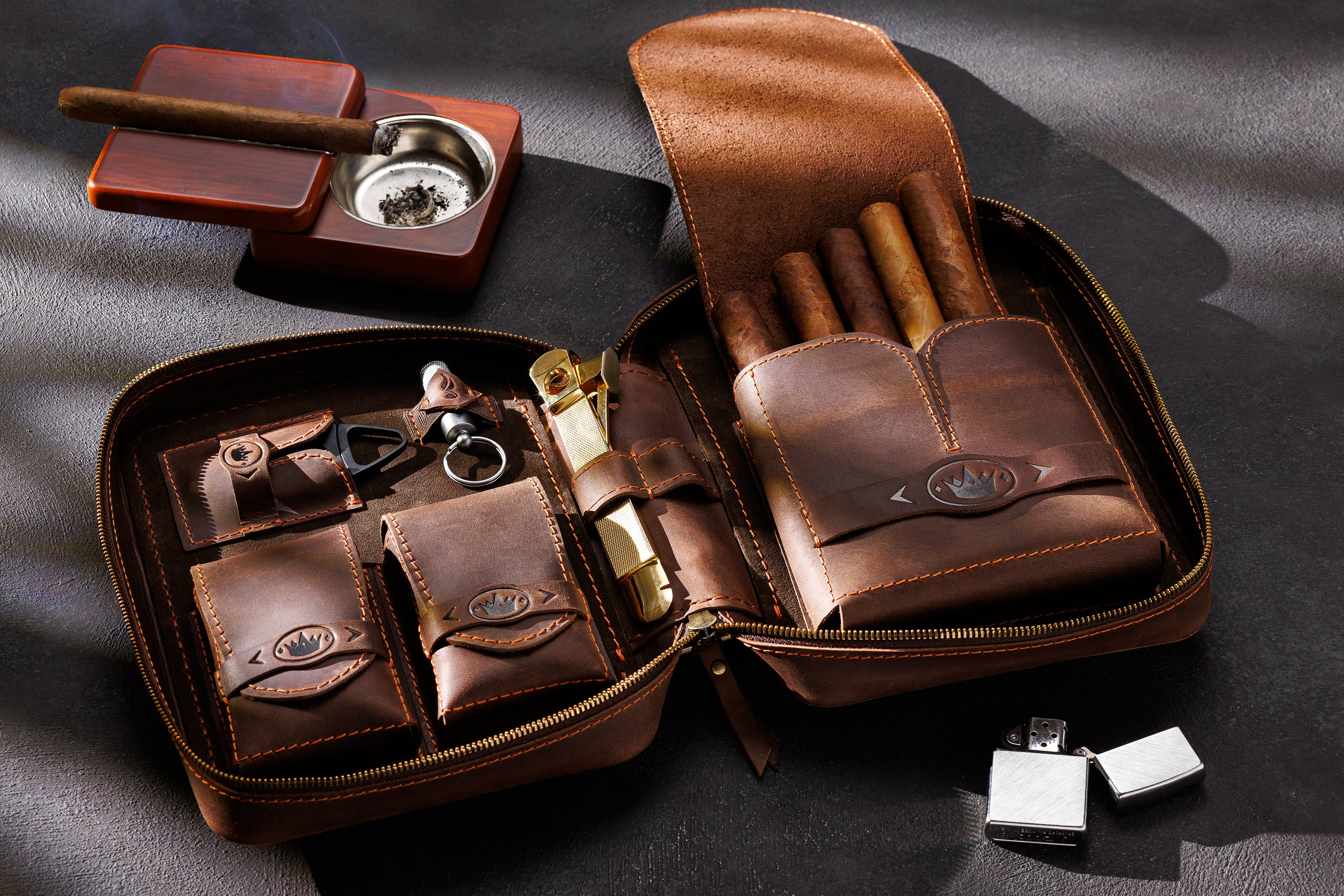 brown travel cigar case with handle