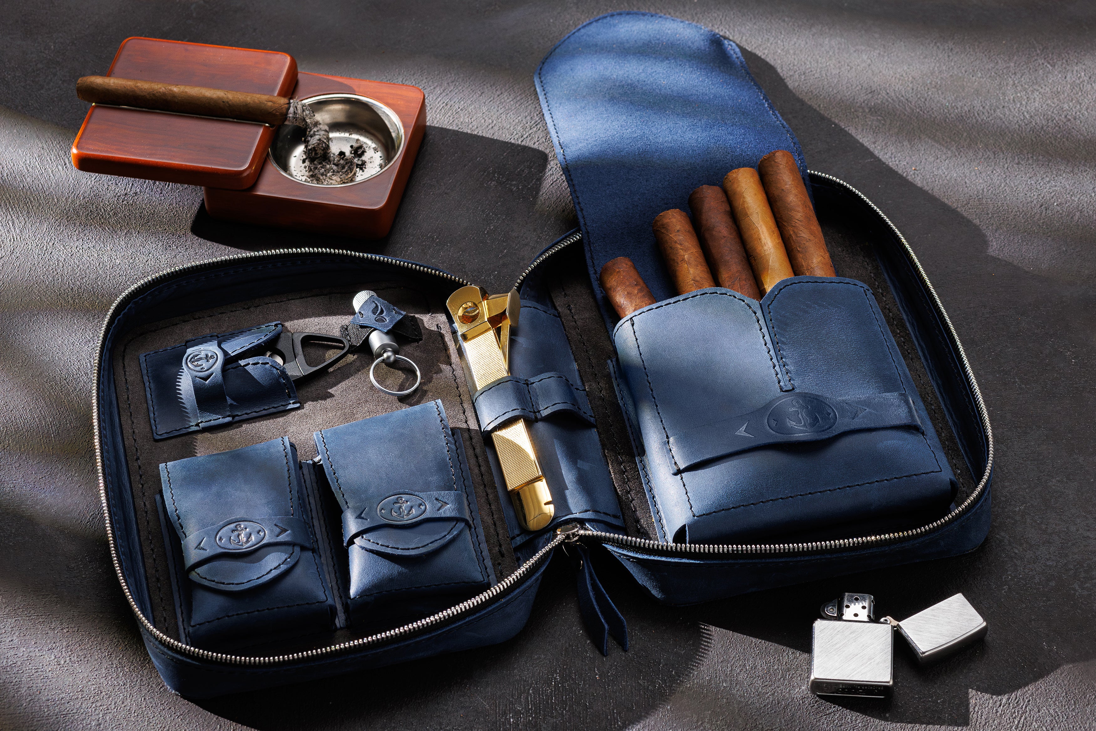 Leather travel cigar case | Blue color | Secret Brotherhood Collection 2025 by Mureli