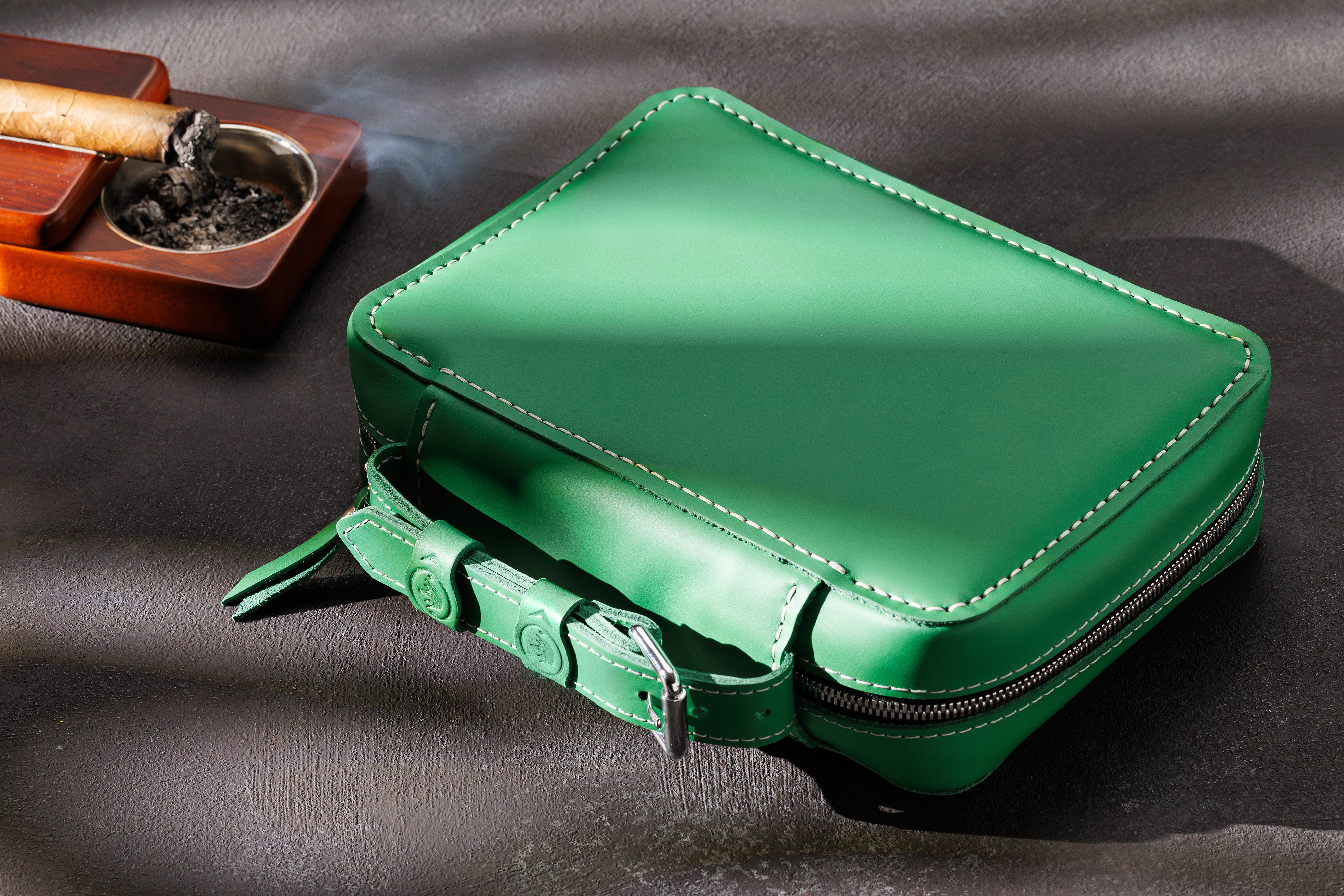 Green  Leather travel cigar case  Limited amount Secret Brotherhood Collection