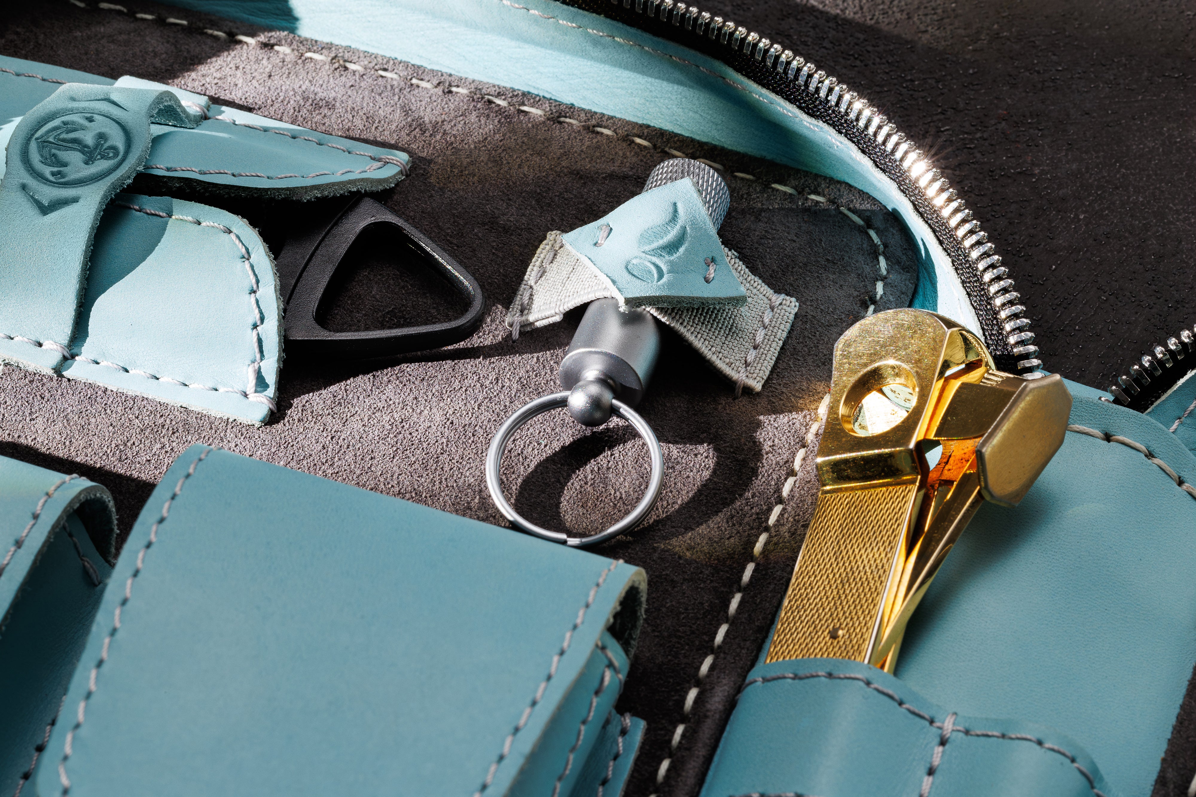 leather cutter holder