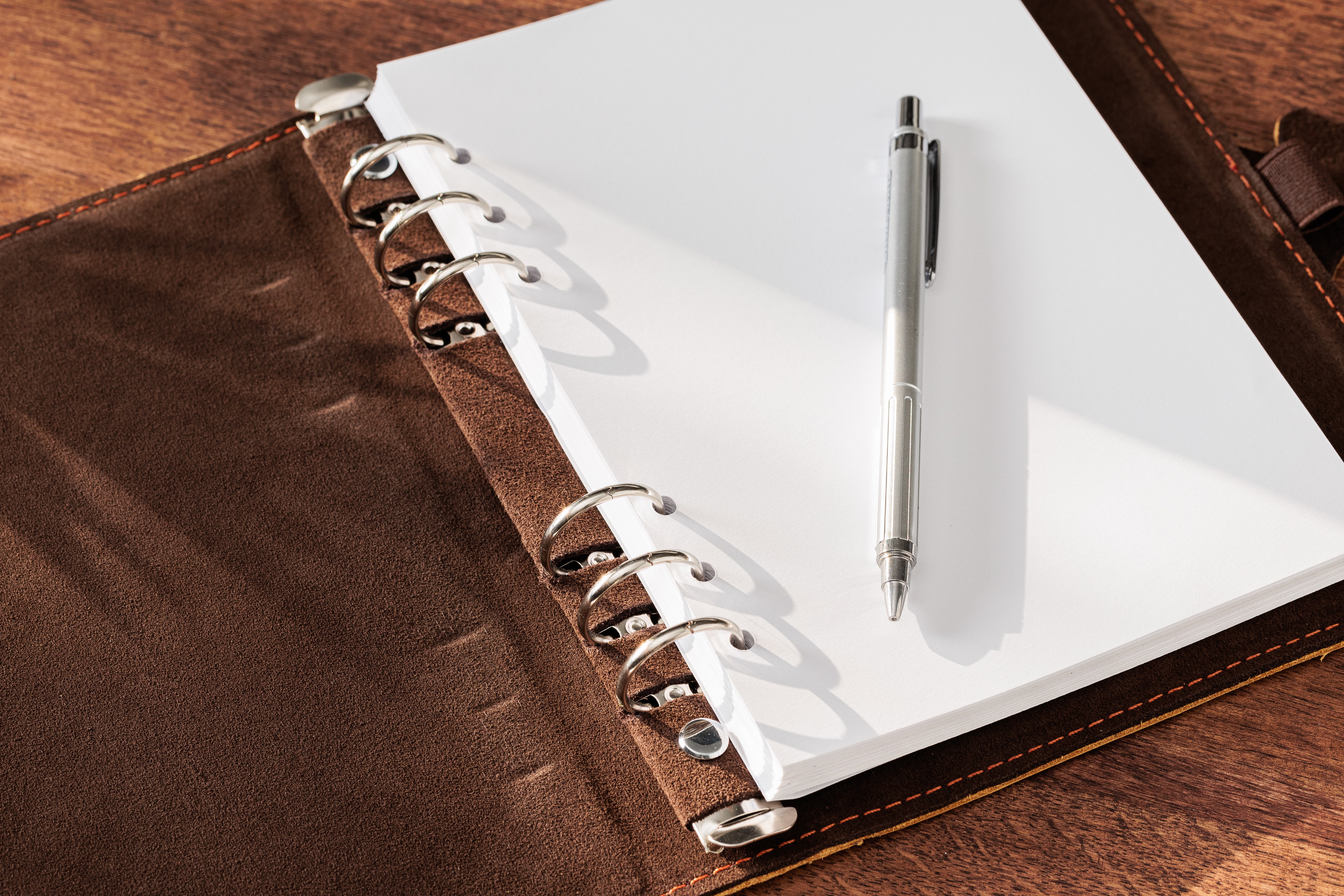 Personalized Leather Family Recipe Binder — A Meaningful Gift for Mom (Birthday & Mother’s Day)