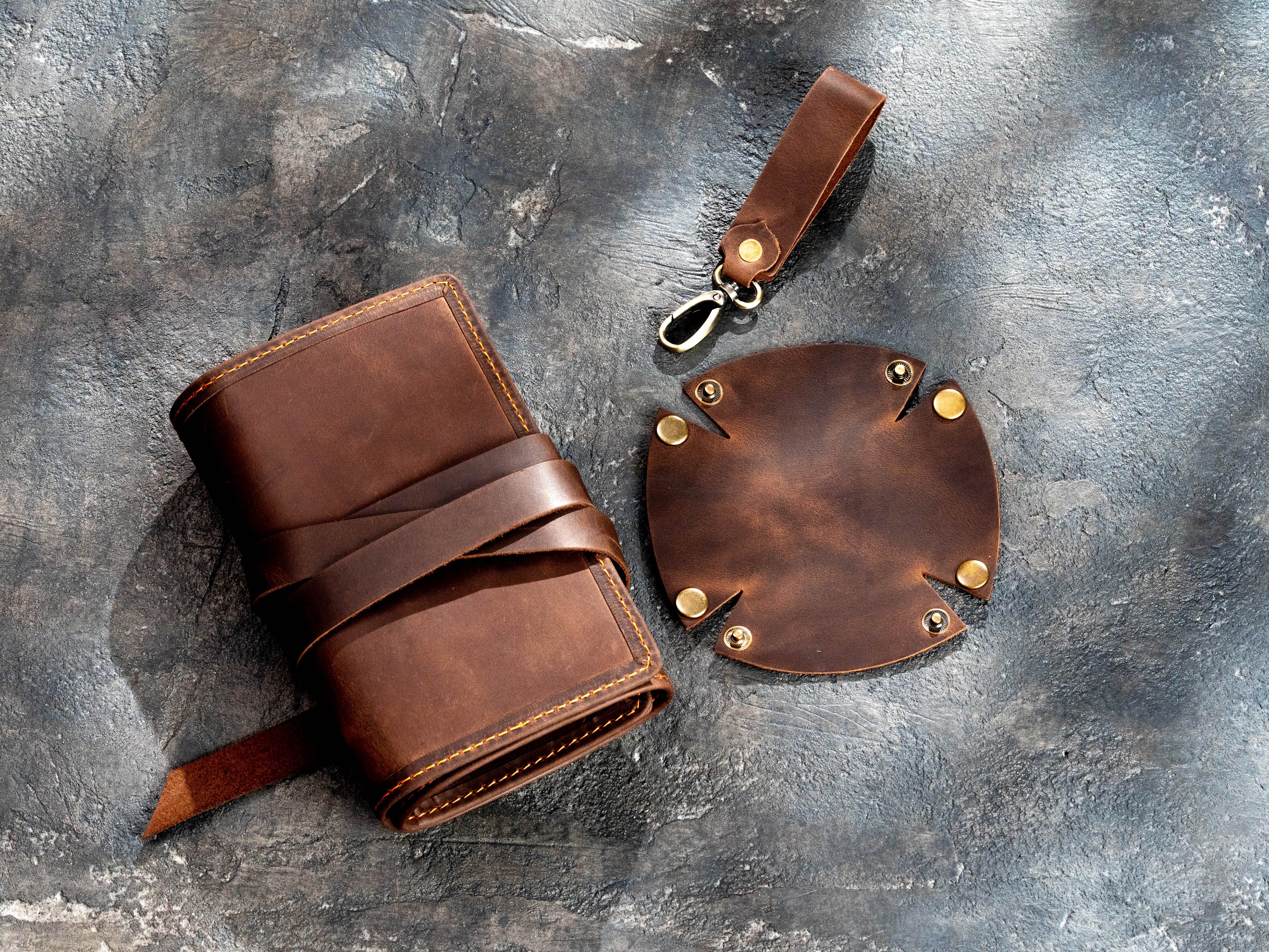 leather pipe tobacco tray TOLKIEN | stand & pipe cleaners Foldable Cigarettes Rolling Tray -