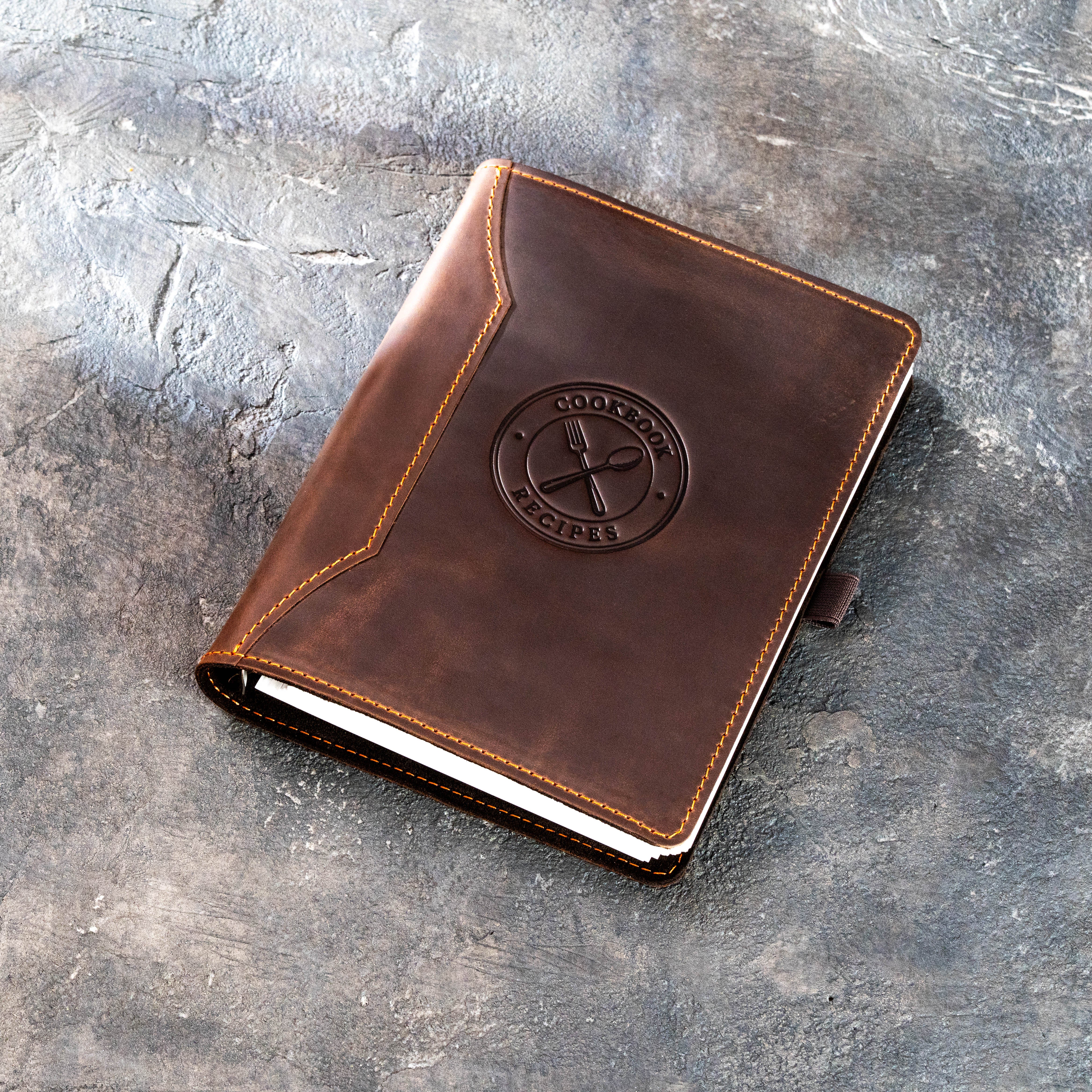 Brown A5 cookbook binder from the Mureli 2026 collection shown in a closed view