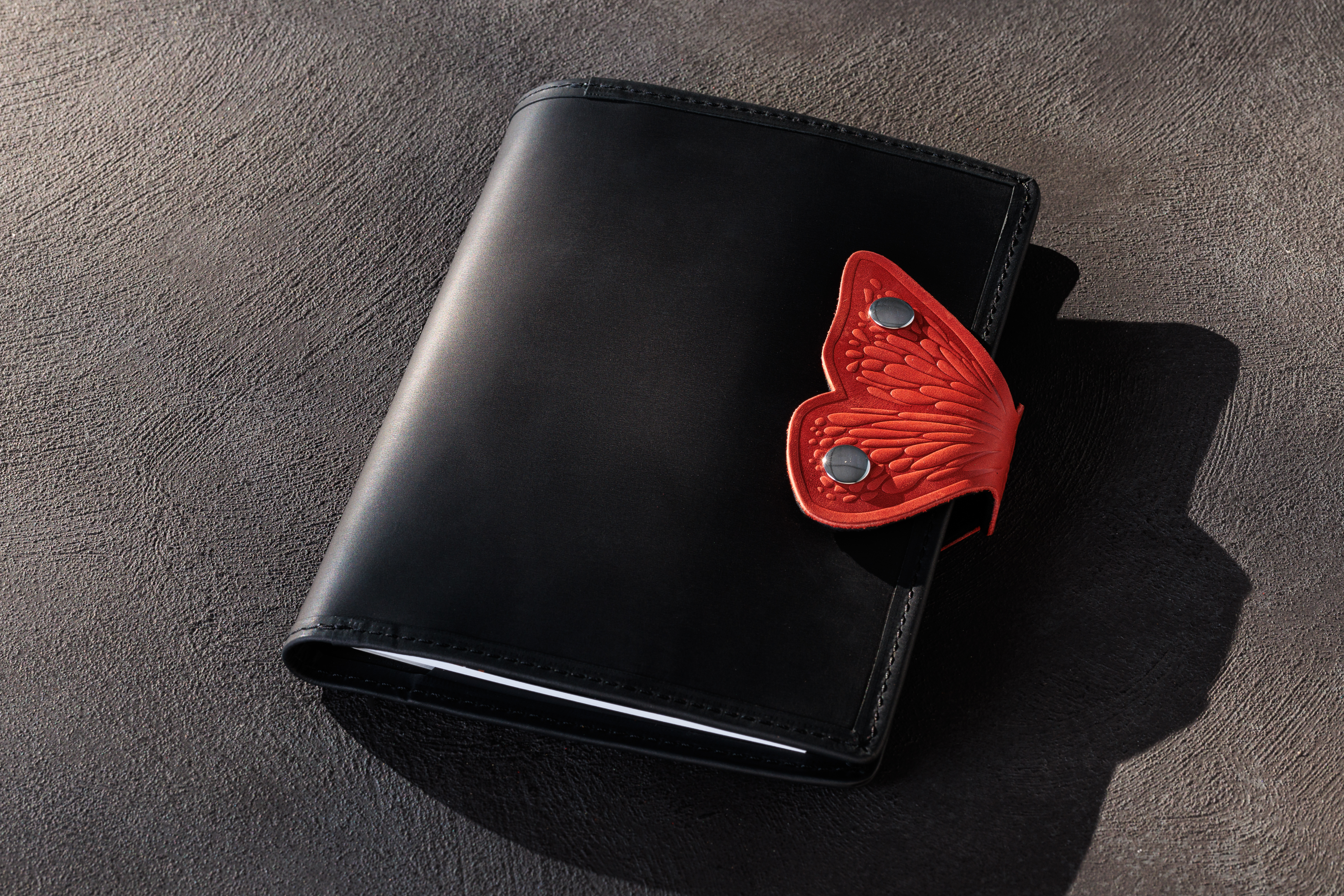 Romantic Black & Red Leather Organizer with Butterfly Clasp – A5 Sketchbook Journal, Artist Gift, Personalized Notebook