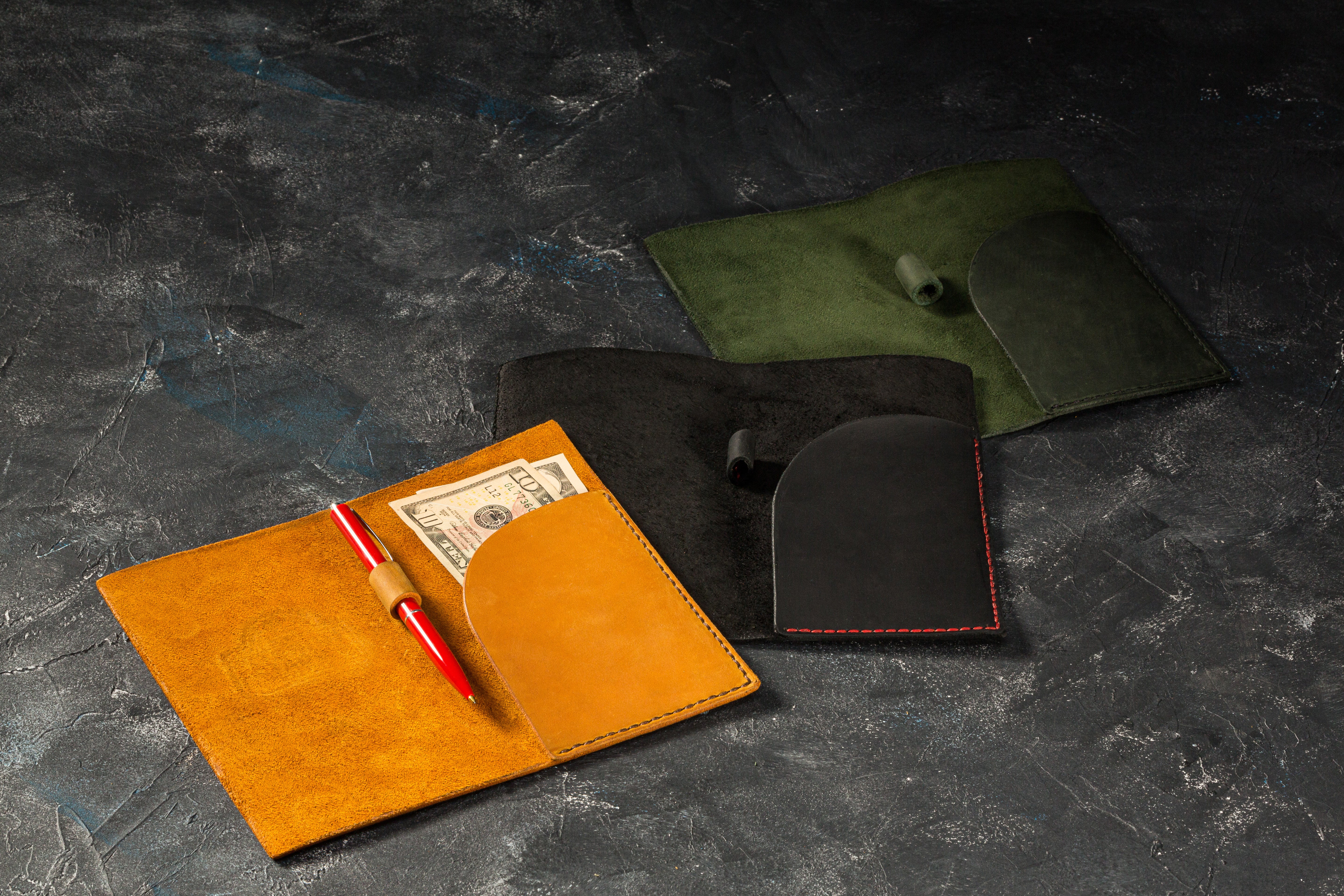 Check Holder for Cafes with Rustic Charm