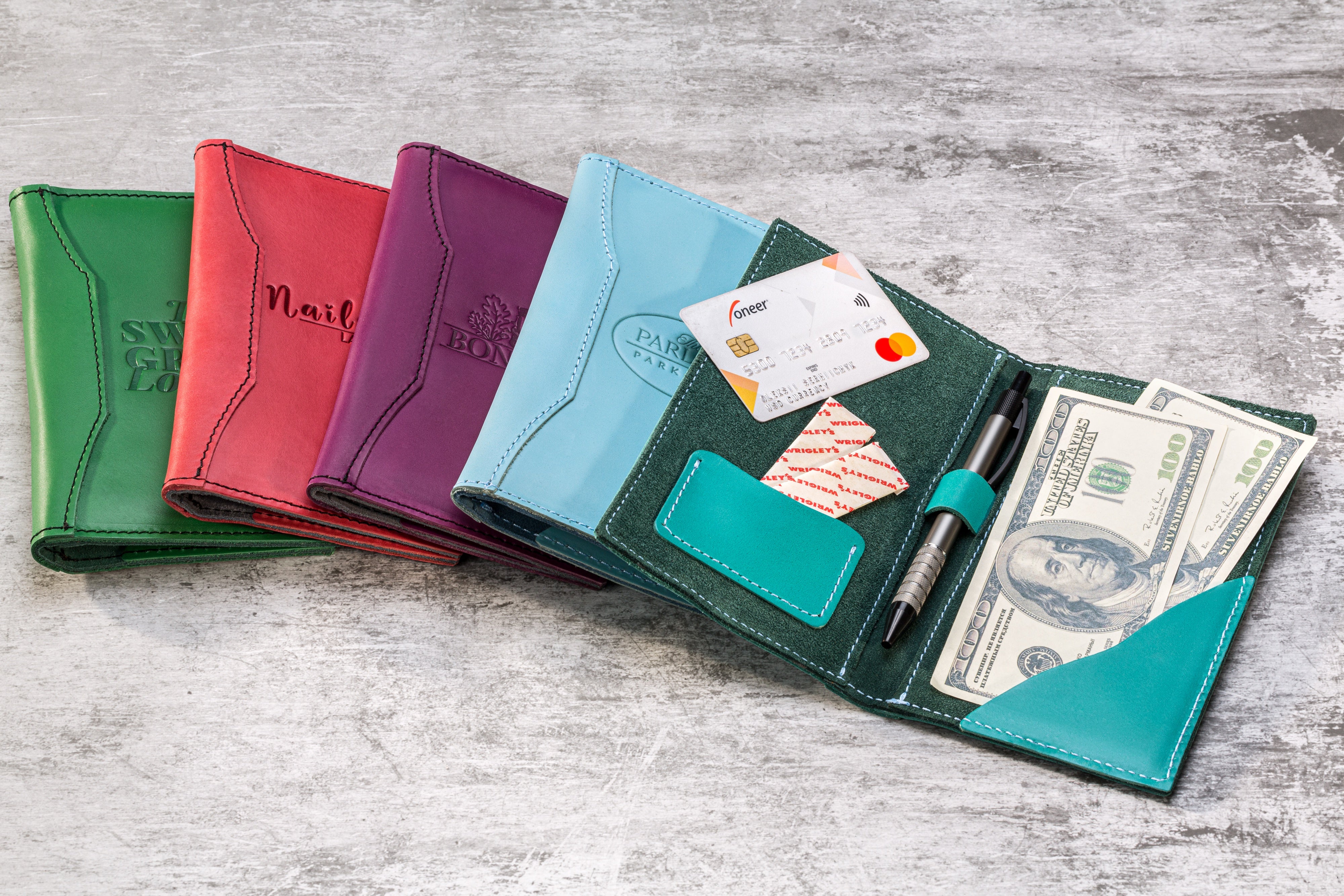Custom Engraved Leather Check Presenter – Emerald Green