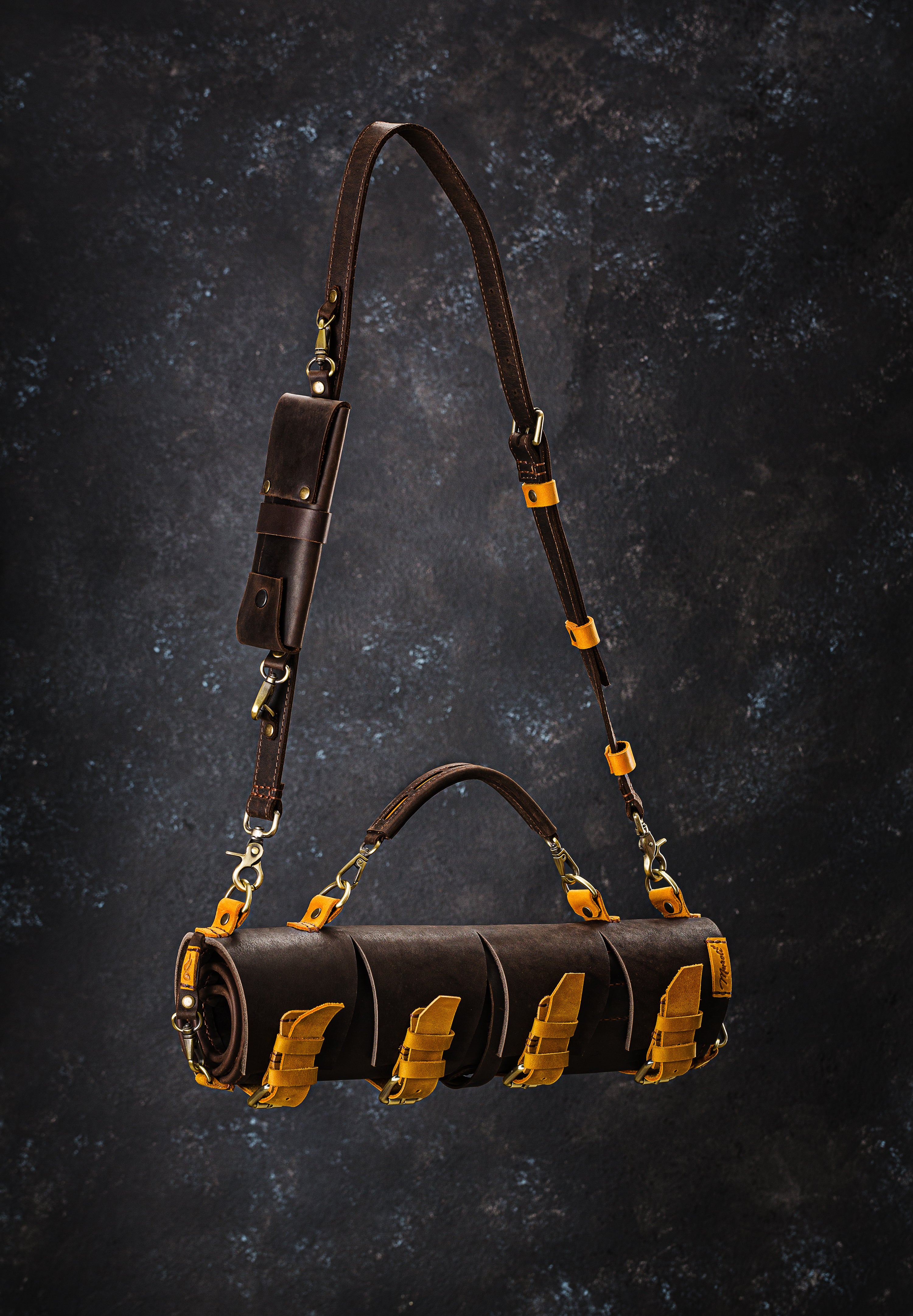 Luxury Leather Artist Brush Roll by Mureli – A Masterpiece for Creatives