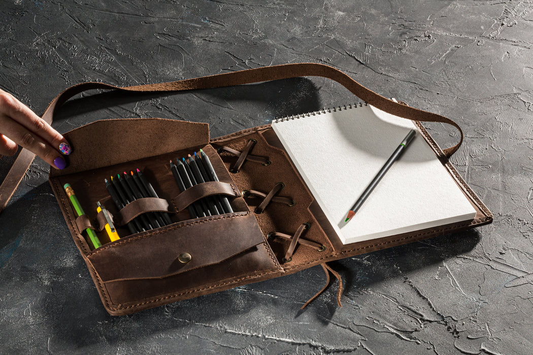 Brown leather sketchbook cover with pocket – Unique gift ideas for men and women
