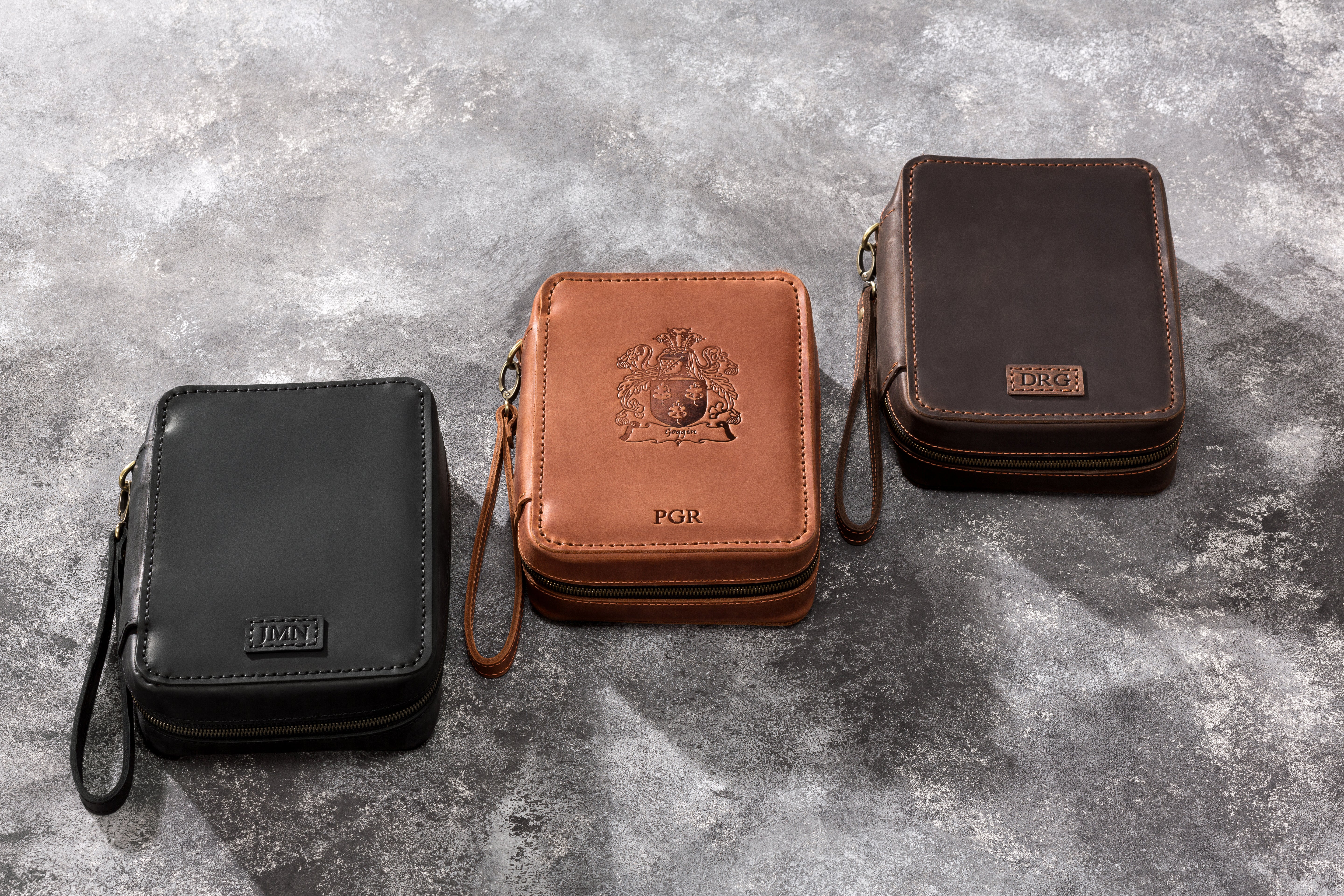 Base  brown leather cigar case model of 2021 with personalization options
