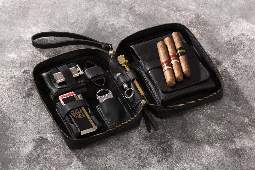 Travel leather cigars case Genuine Leather dark brown | personalize by your name | initials or logo