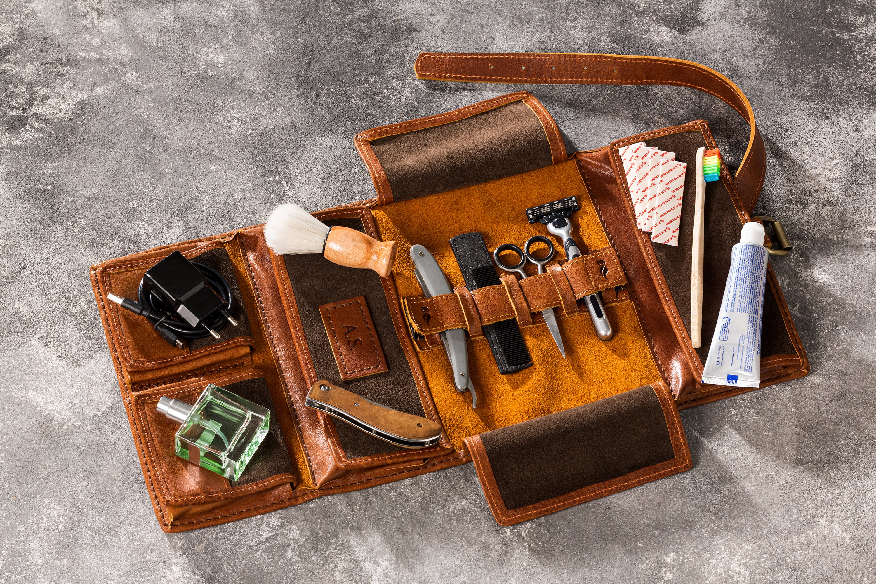 cosmetic pouch | toiletry case by Mureli Workshop