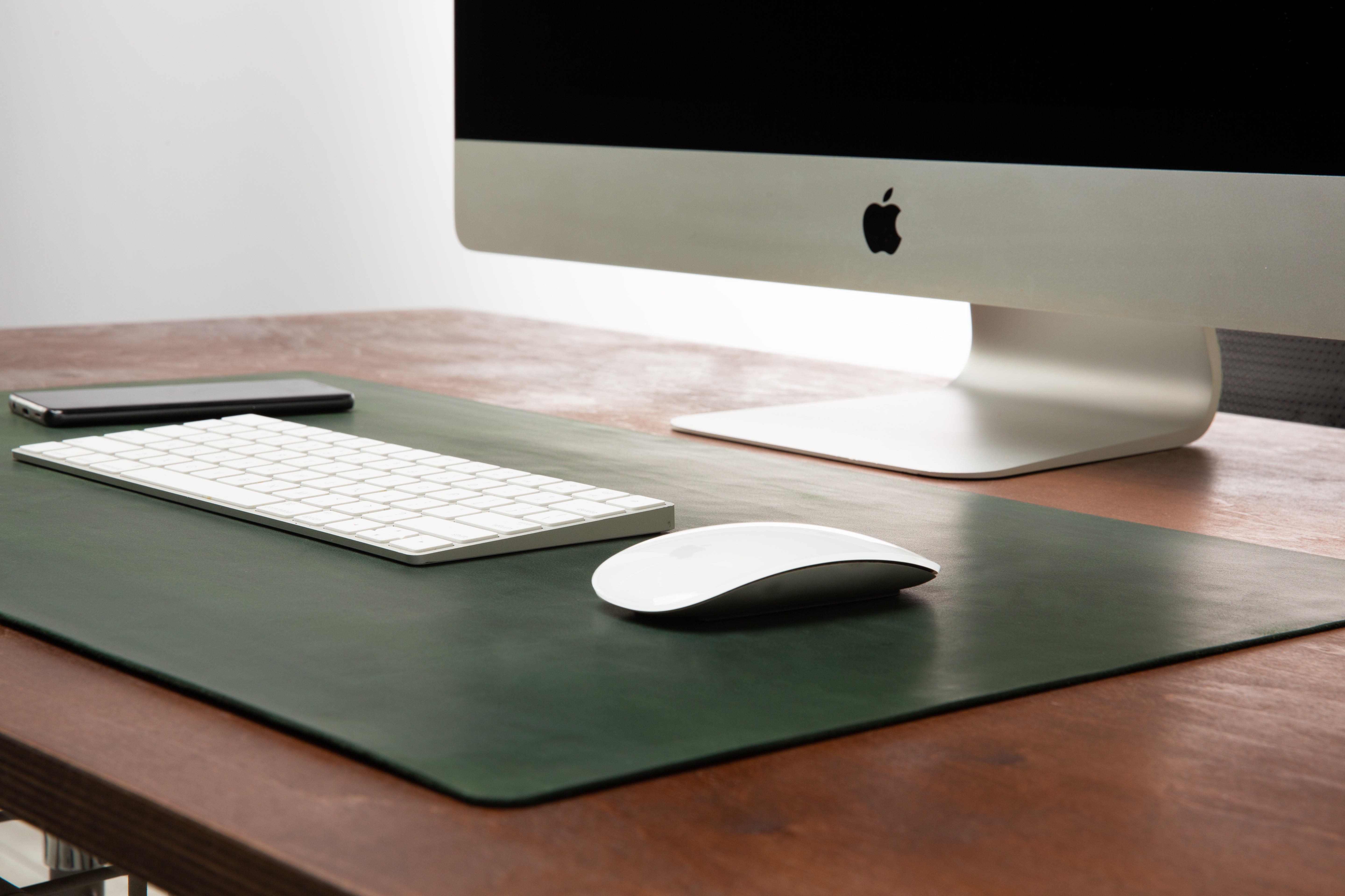 Green Vintage Leather Desk Pad | Crazy Horse Leather by Mureli zoom