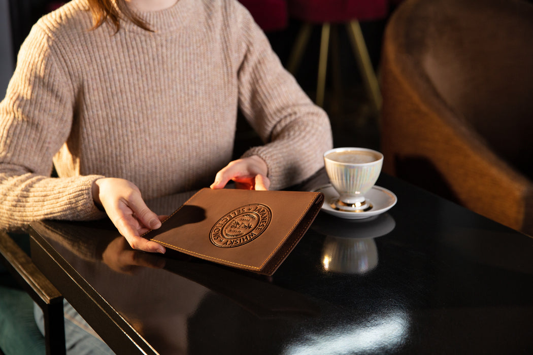 Foldable Menu Book in Leather – No Binder, Just Smart Design