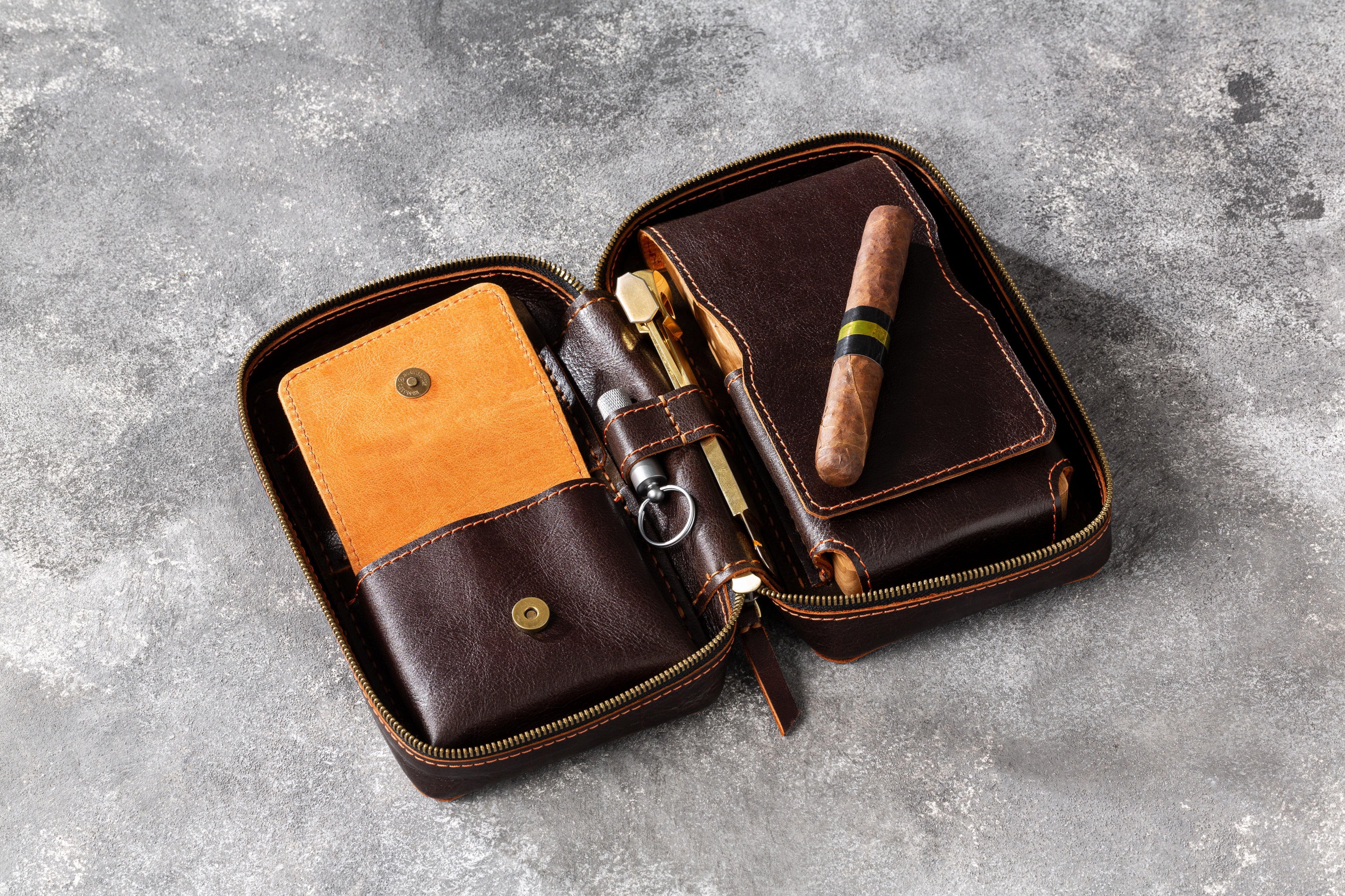Dark Brown Cigar Case from the Hephaestus Series — Style and Functionality in Every Detail