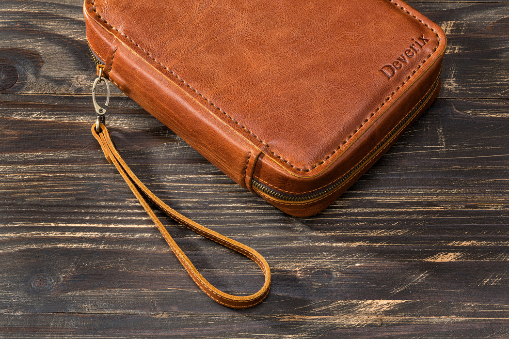 Base Camel Kaliary leather cigar case model of 2021 with personalization options