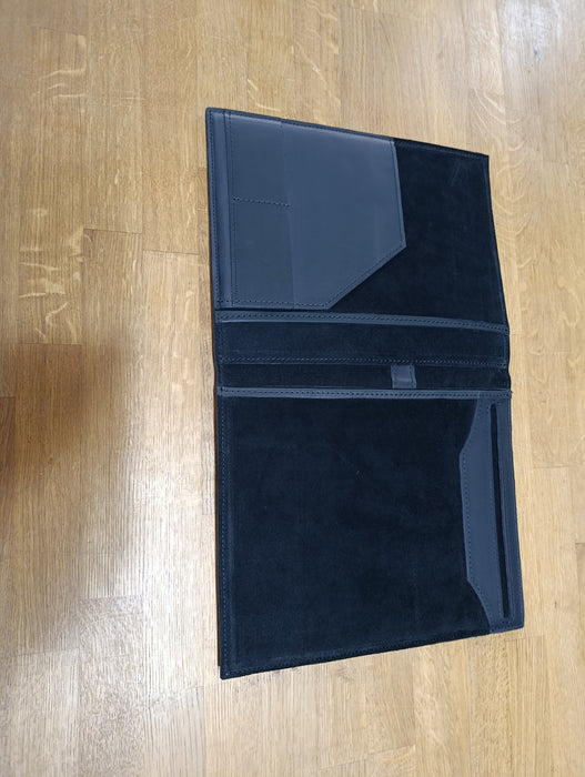 8 folios without tax