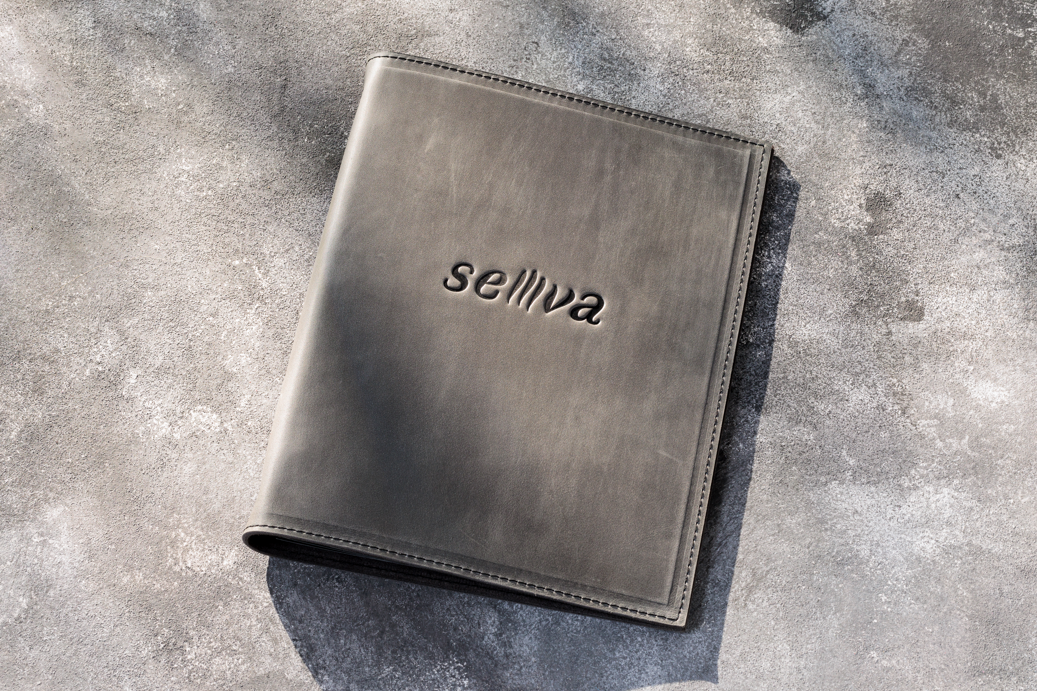 Personalized Red Leather 3-Ring Binder Folder | A4 & 8.5×11 Menu Binder and Presentation Portfolio