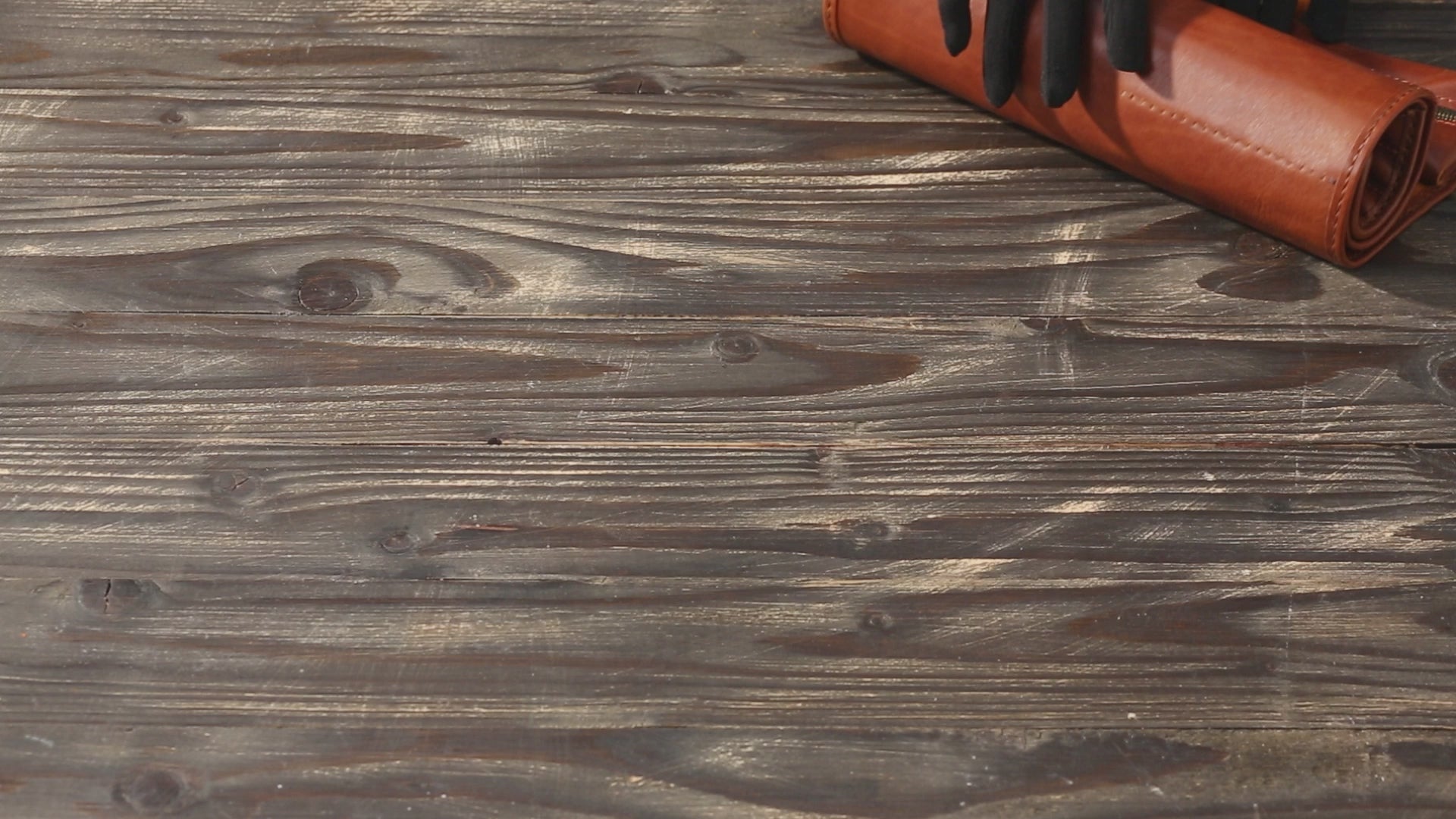 For the Woman Who Creates with Soul — copper Leather Craft Roll