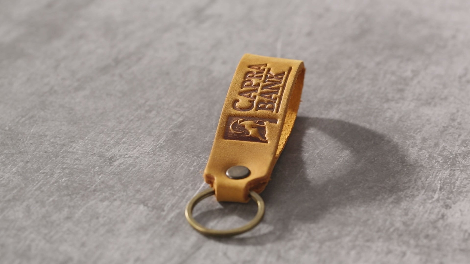 Set of Personalized Leather Keychains – Elegant Gifts That Leave a Mark