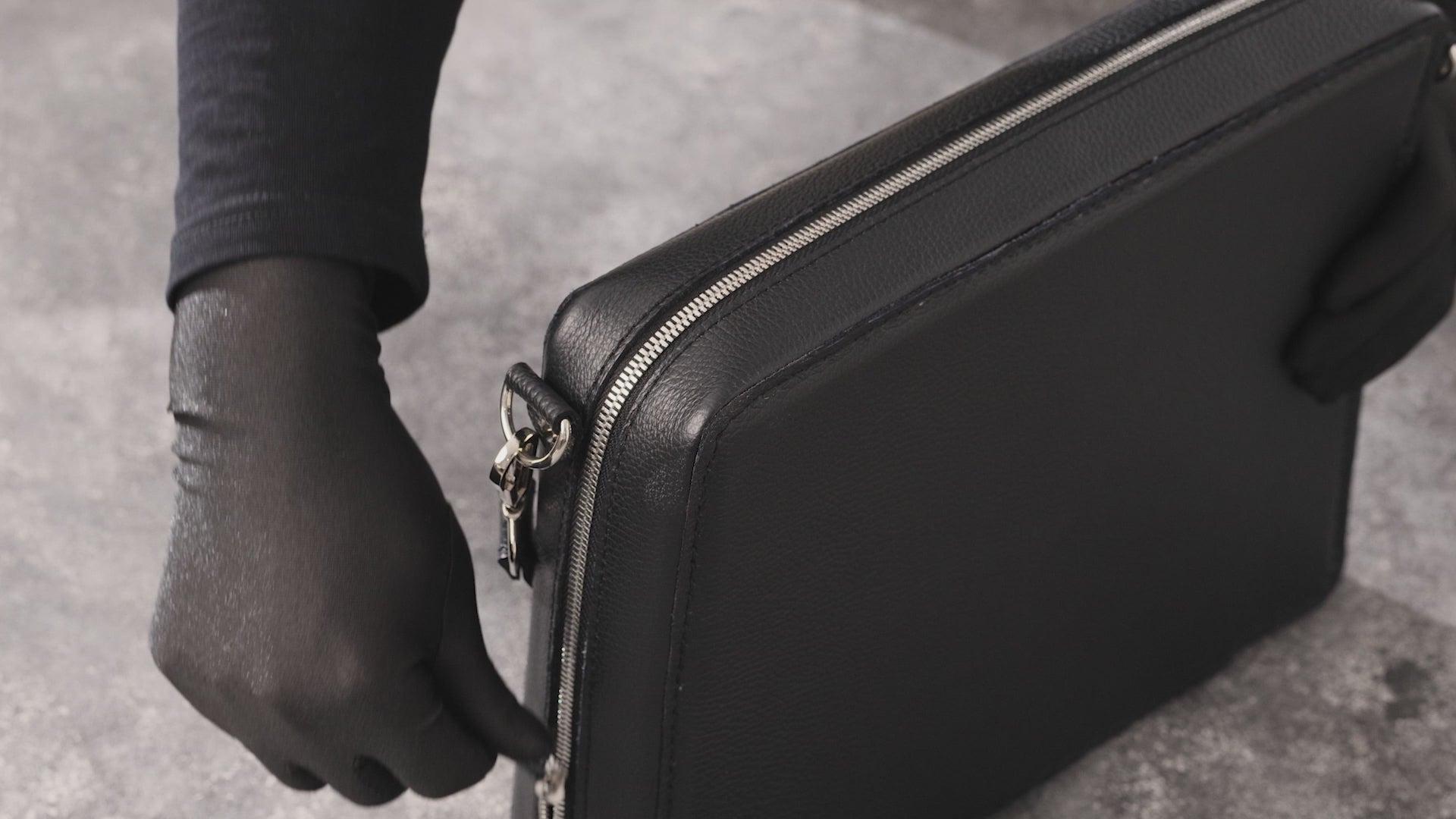 Mureli Workshop Leather Organizer with Personalized Engraving