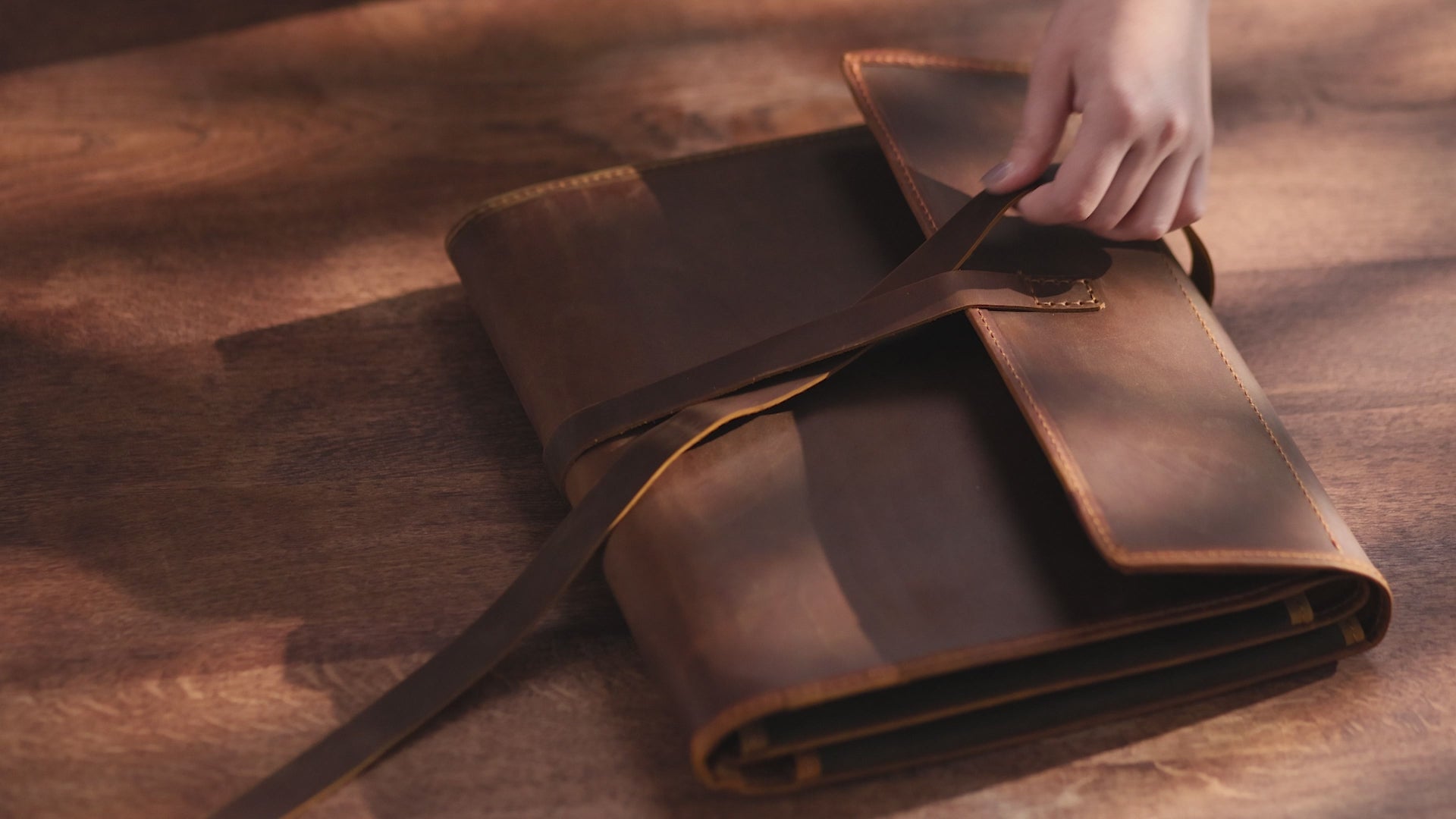 Handmade premium brown leather art organizer