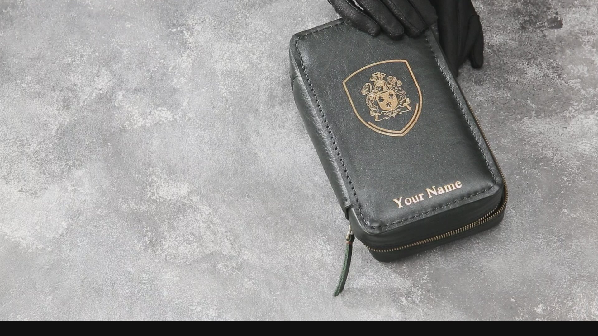Noble Green Cigar Case from the Hephaestus Series — Style and Functionality in Every Detail