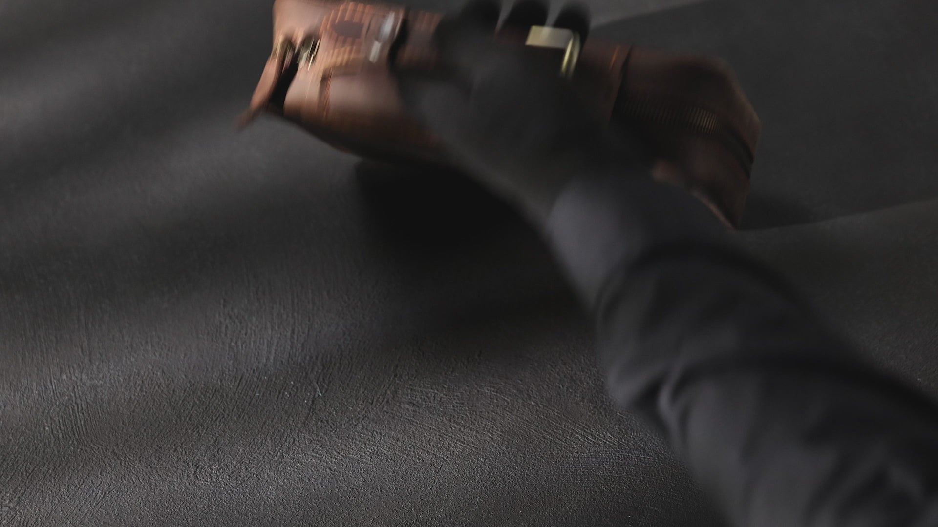 brown travel cigar case with handle "Secret Brotherhood Collection" 2025 by "Mureli"