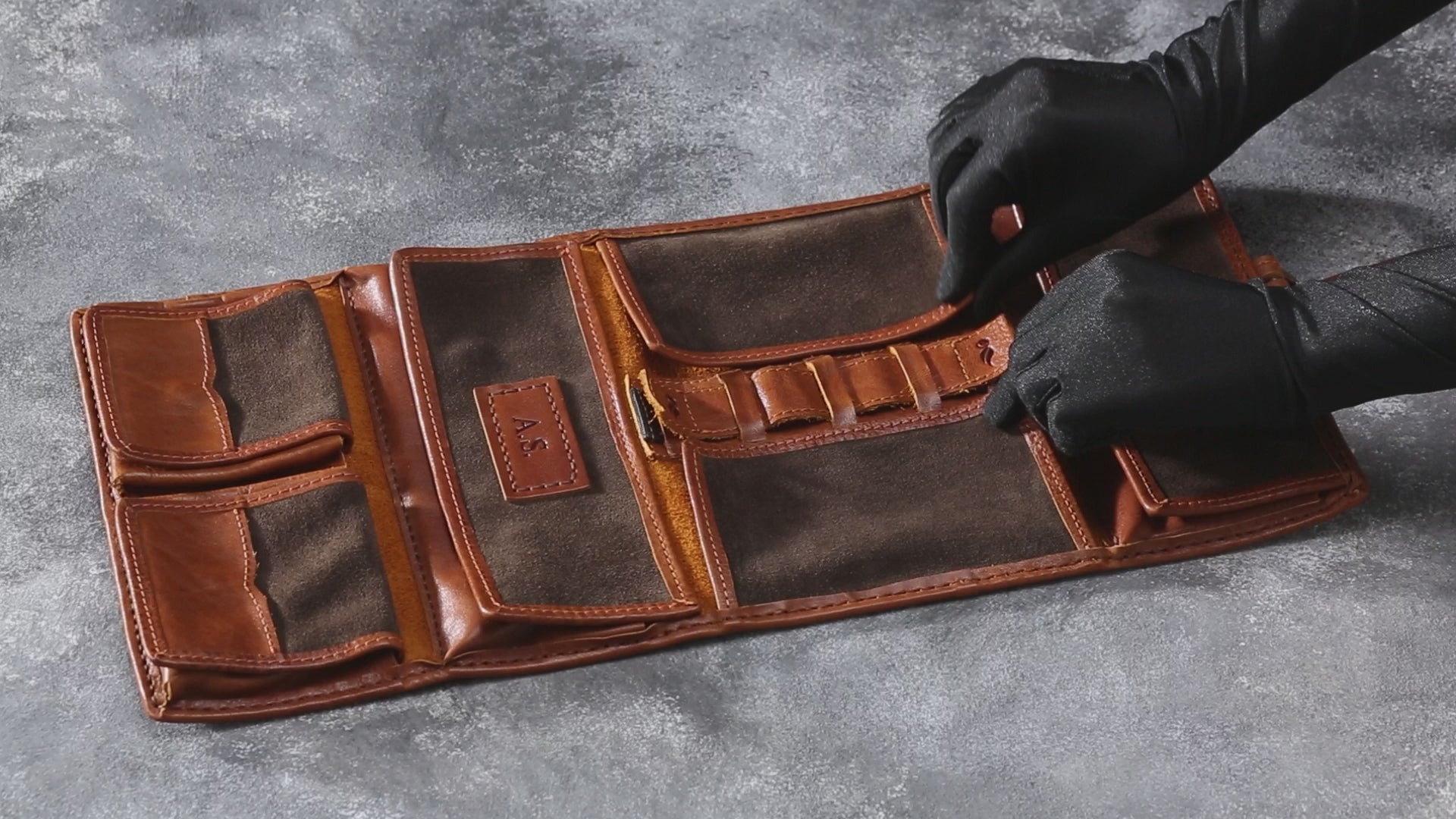 Men’s Leather Toiletry Bag | Travel Cosmetic Organizer with Strap Hook