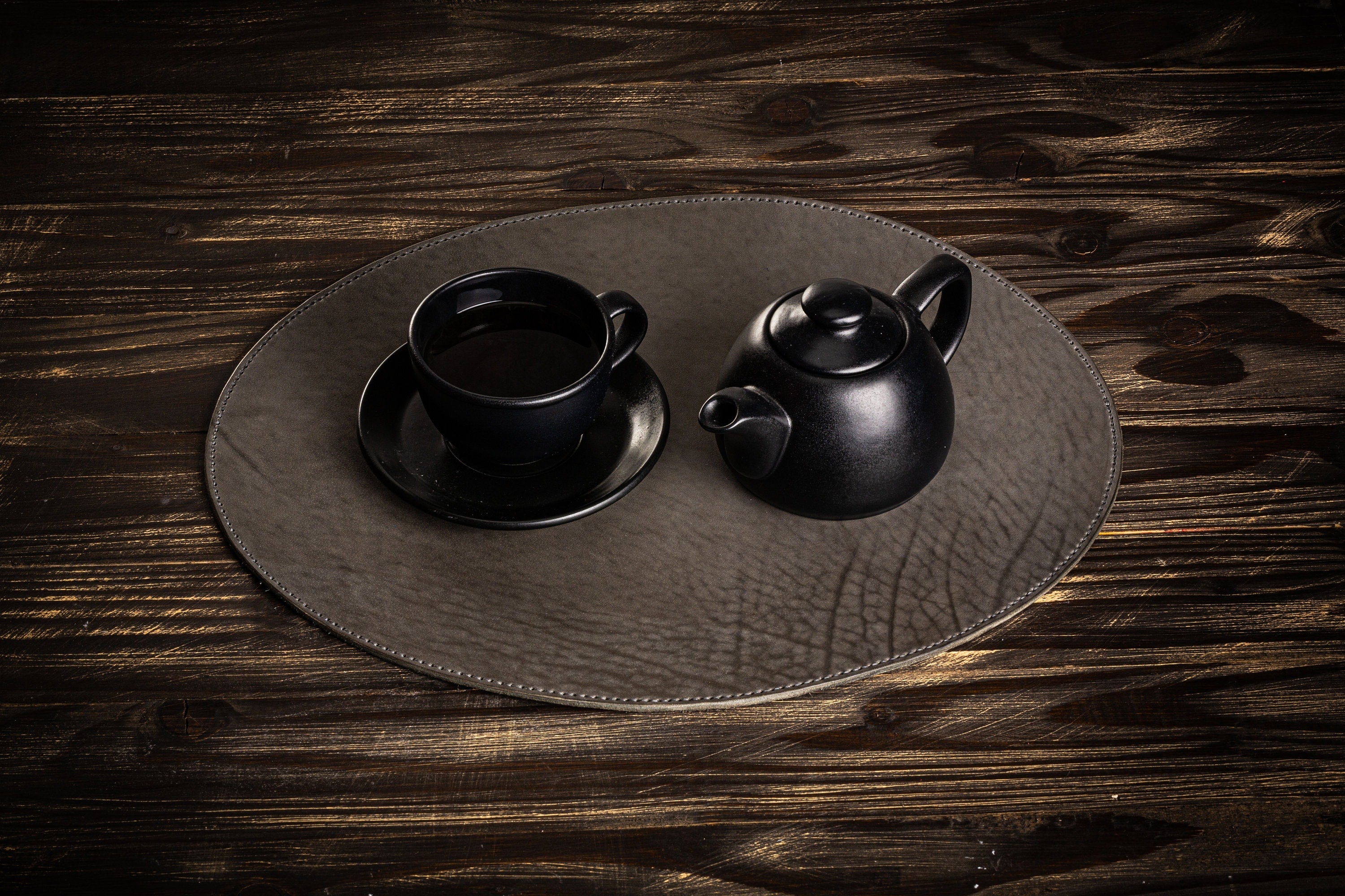 Grey Oval Leather Placemats Set – Premium Calfskin with Decorative Stitching