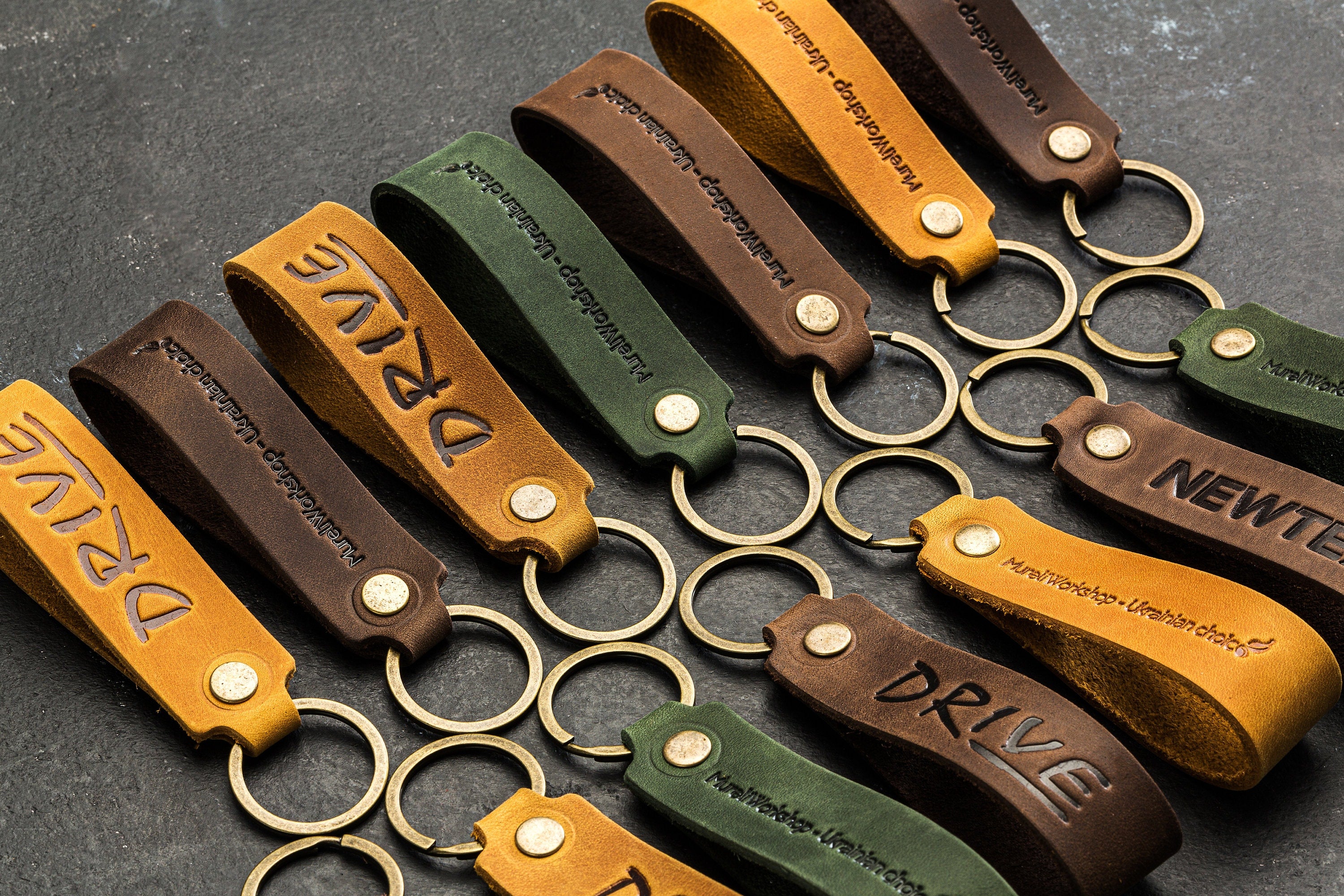 corporate gift for client leather keychain set personalised key chain with logo