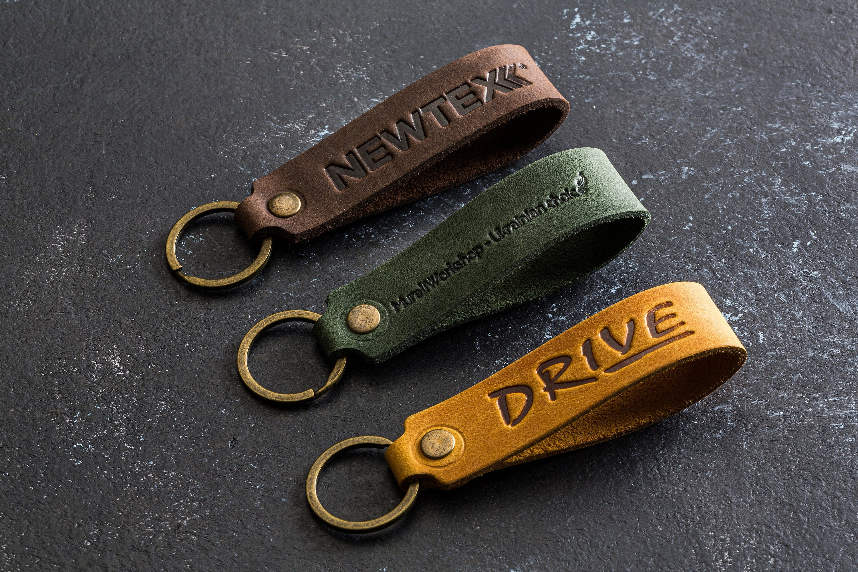 corporate gift for client leather keychain set personalised key chain with logo